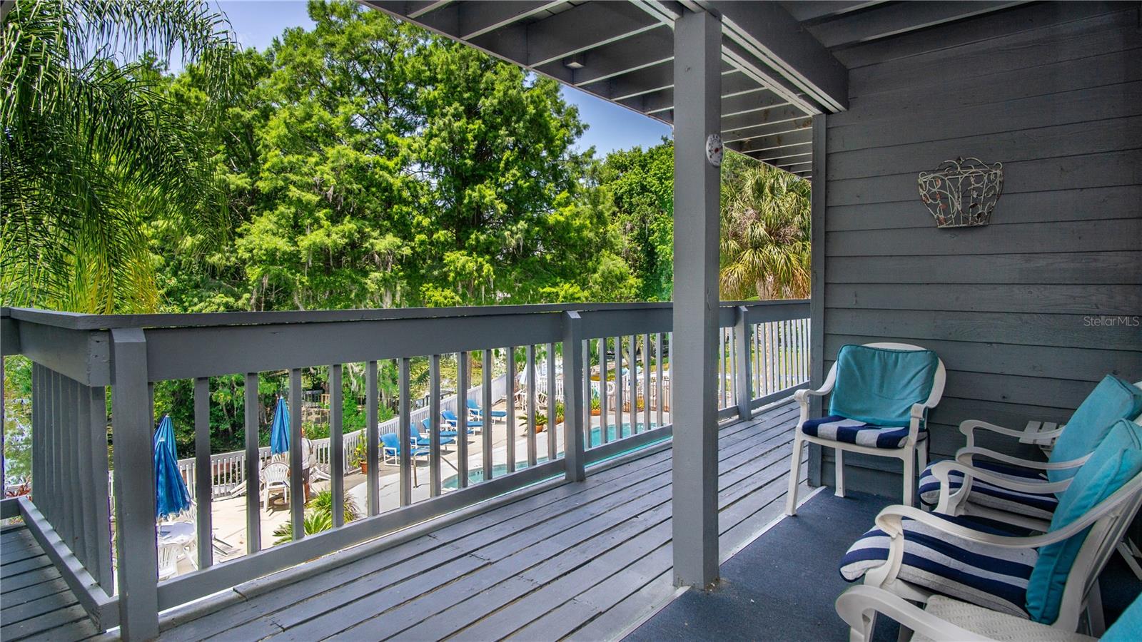 Image 4 of 31 For 20820 River Drive B25
