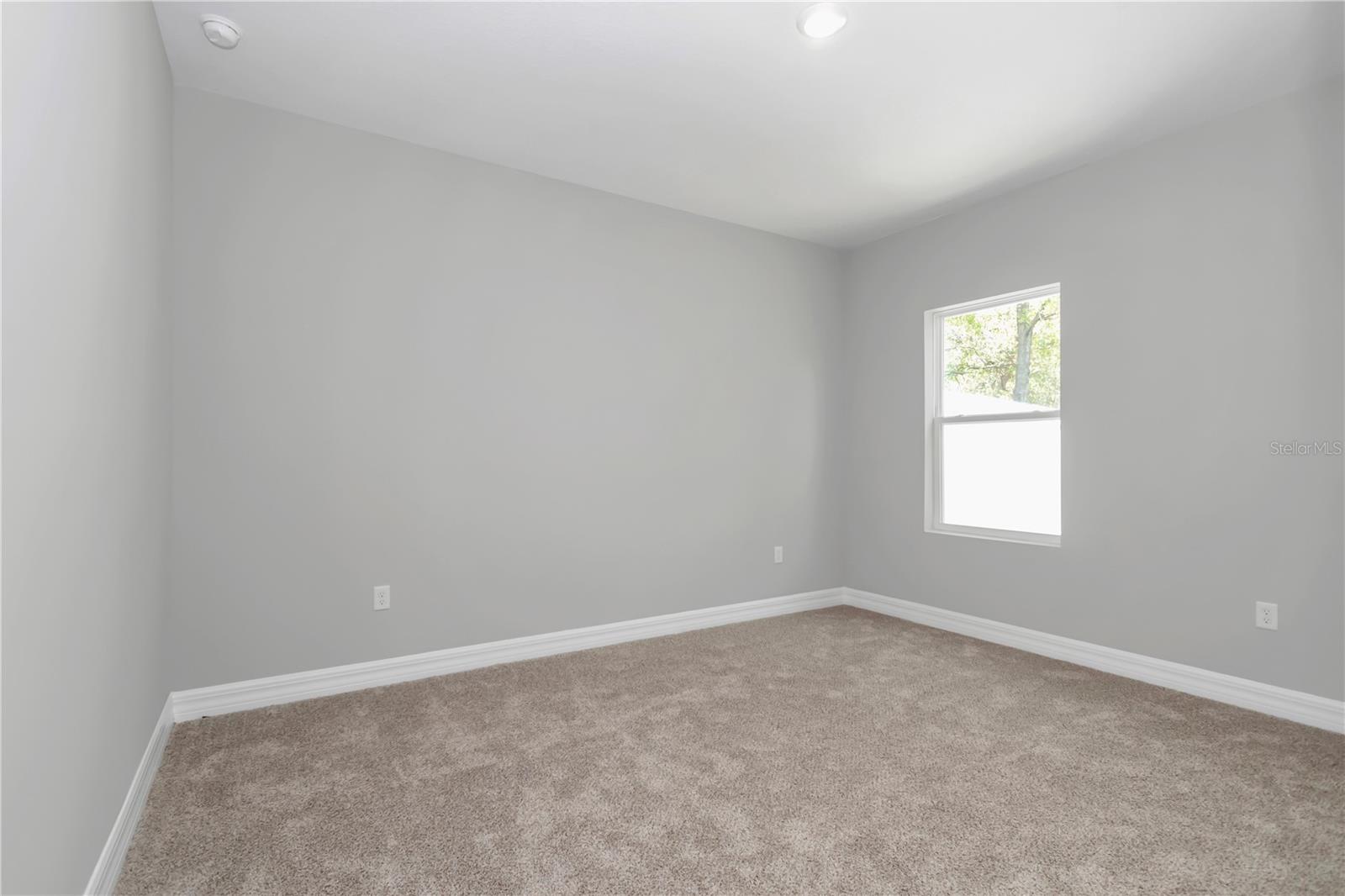 Image 22 of 40 For 9405 159th Lane