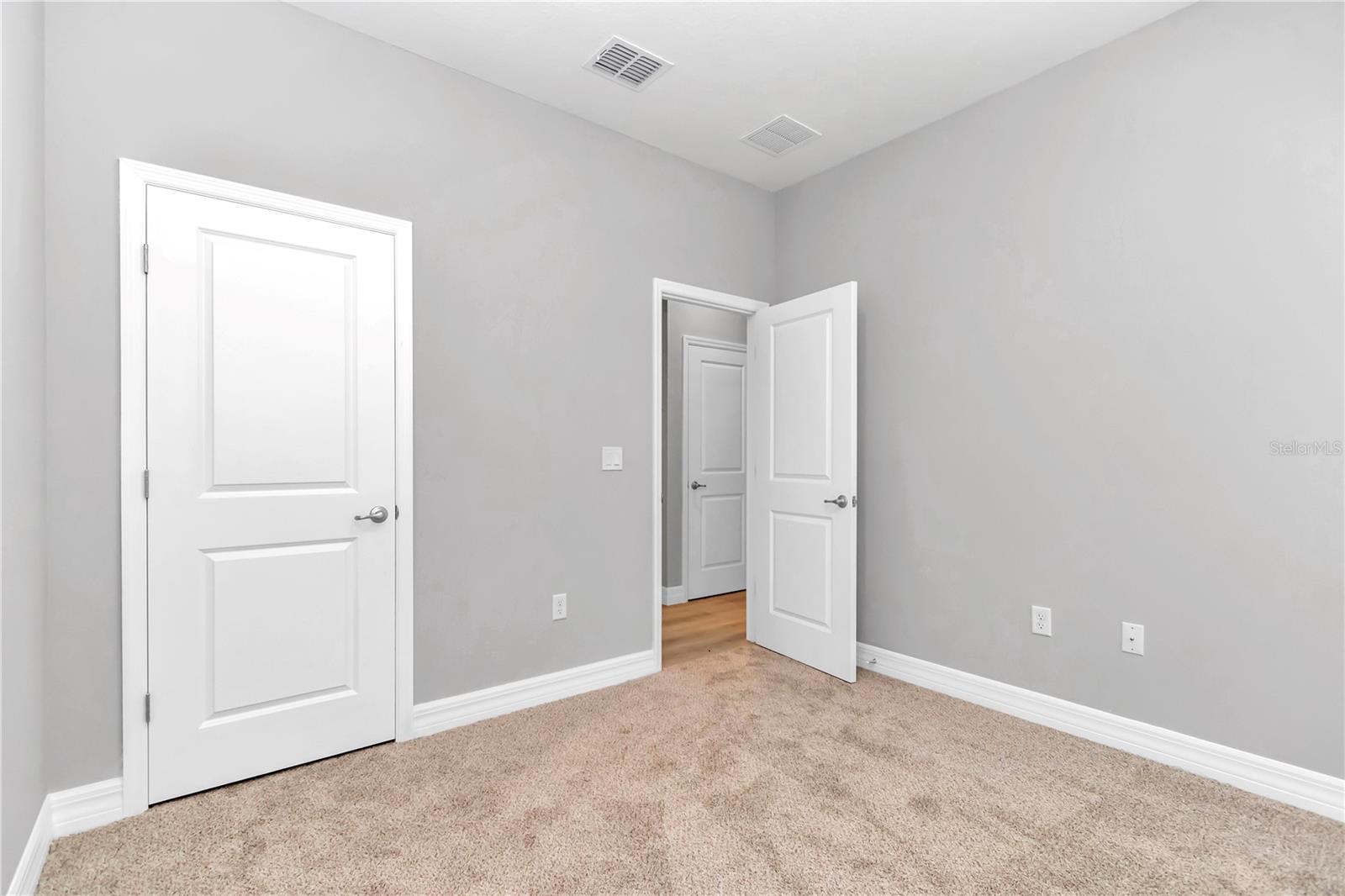 Image 23 of 40 For 9405 159th Lane