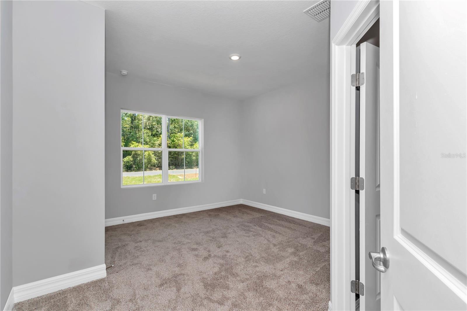 Image 31 of 40 For 9405 159th Lane