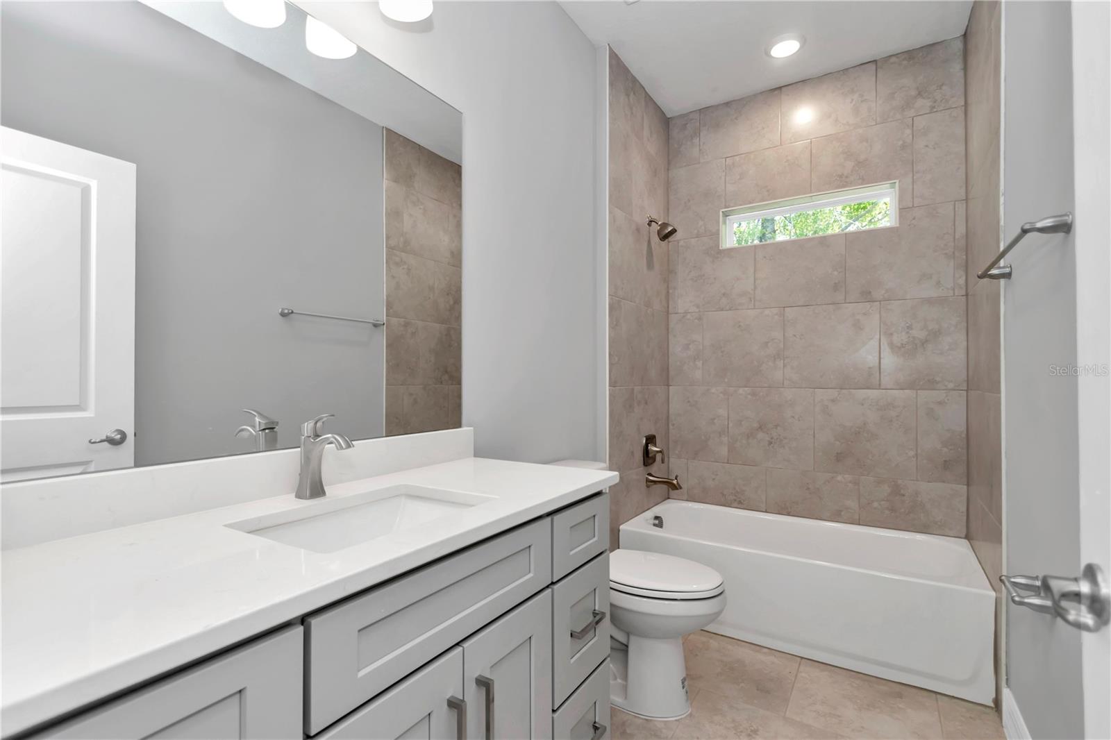 Image 33 of 40 For 9405 159th Lane
