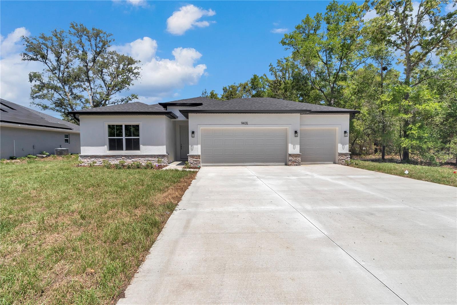 Image 4 of 40 For 9405 159th Lane