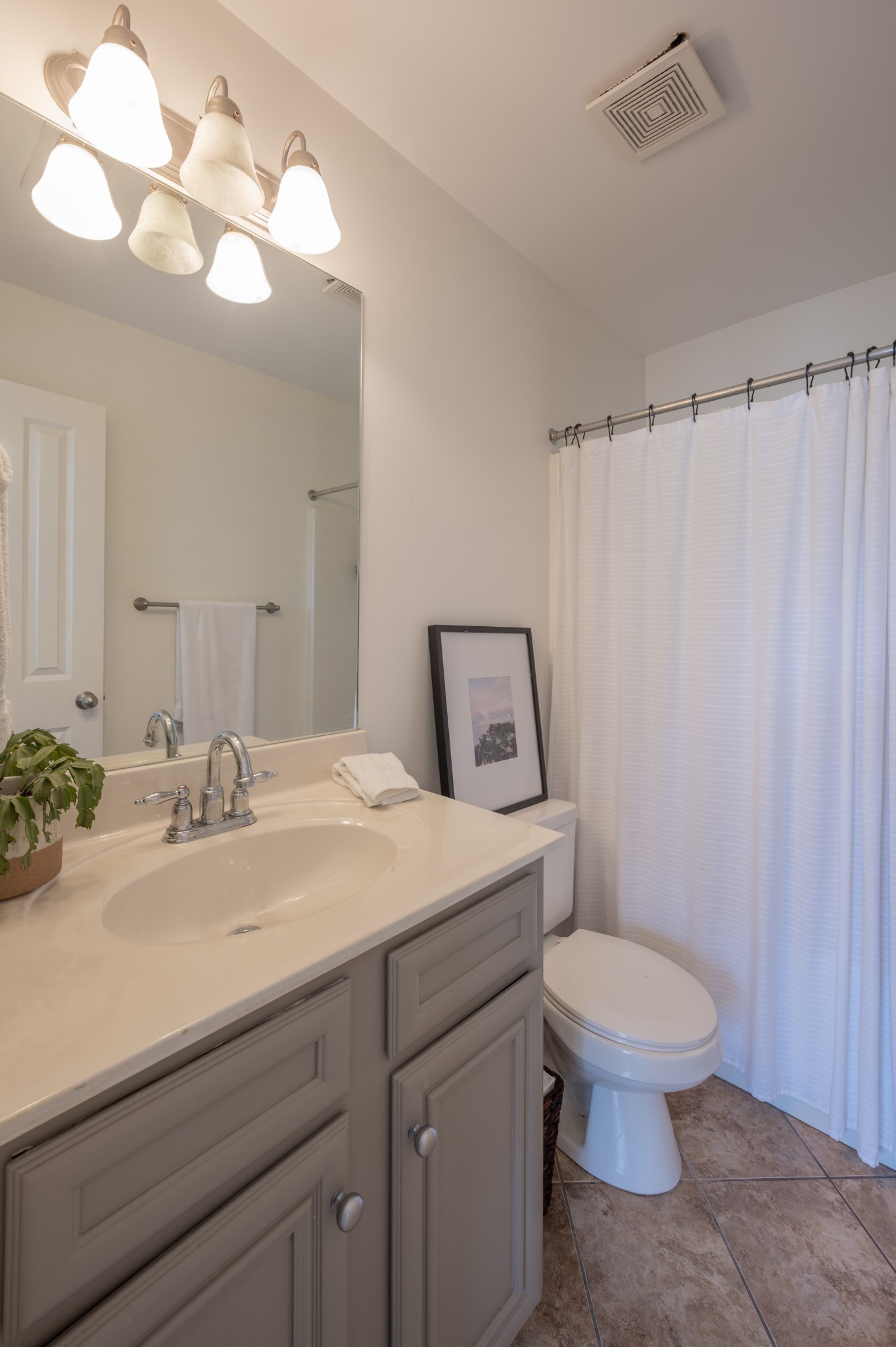 Image 22 of 50 For 2206 3rd Avenue