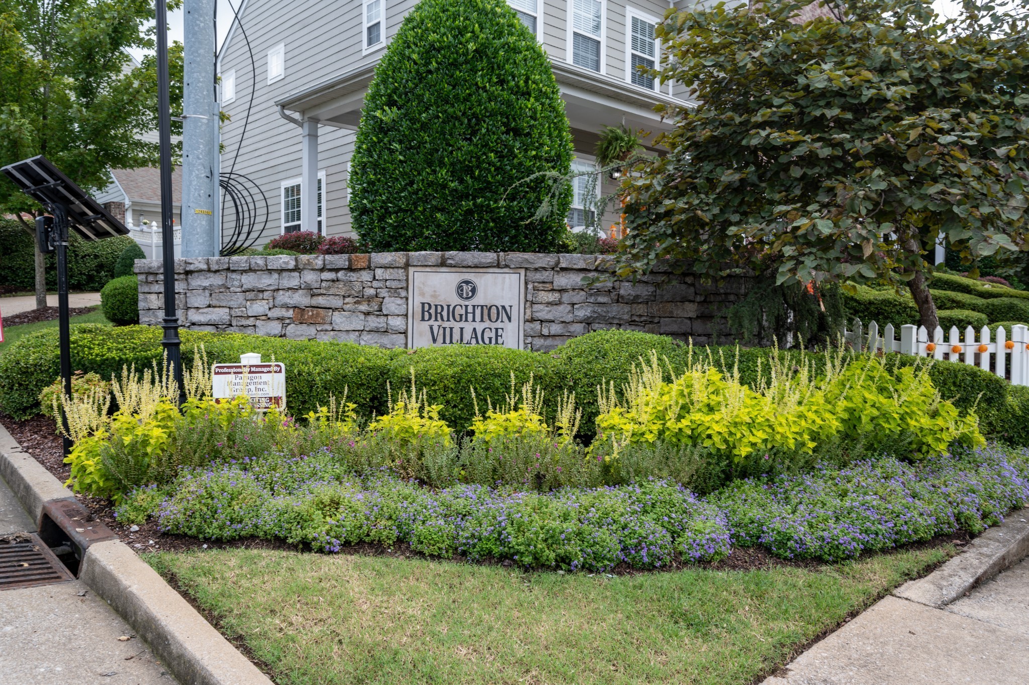 Image 4 of 50 For 2206 3rd Avenue