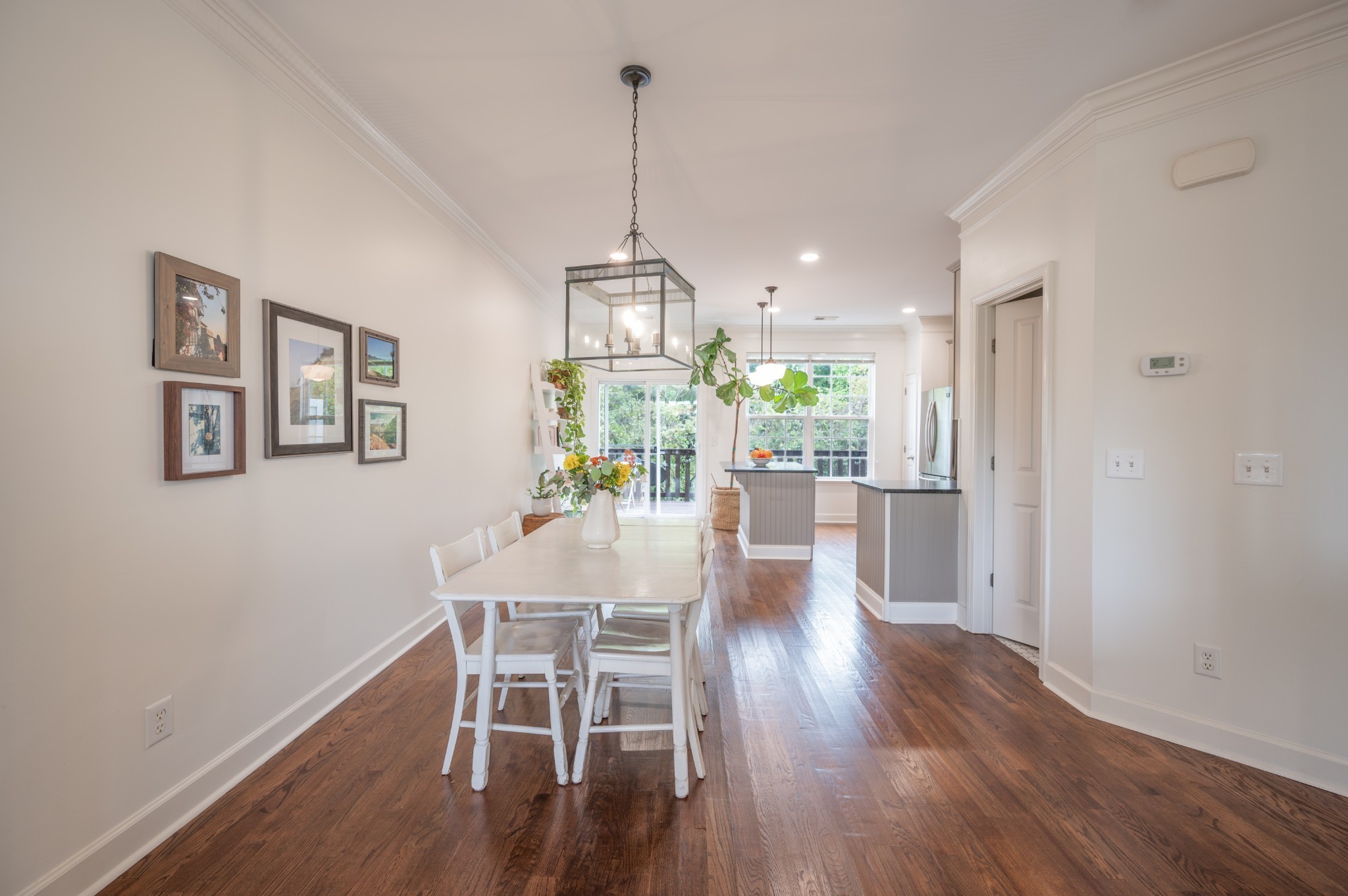 Image 7 of 50 For 2206 3rd Avenue