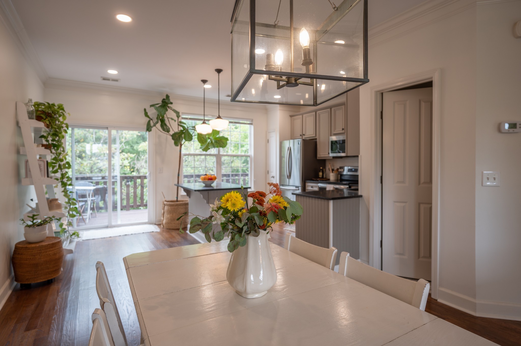 Image 8 of 50 For 2206 3rd Avenue