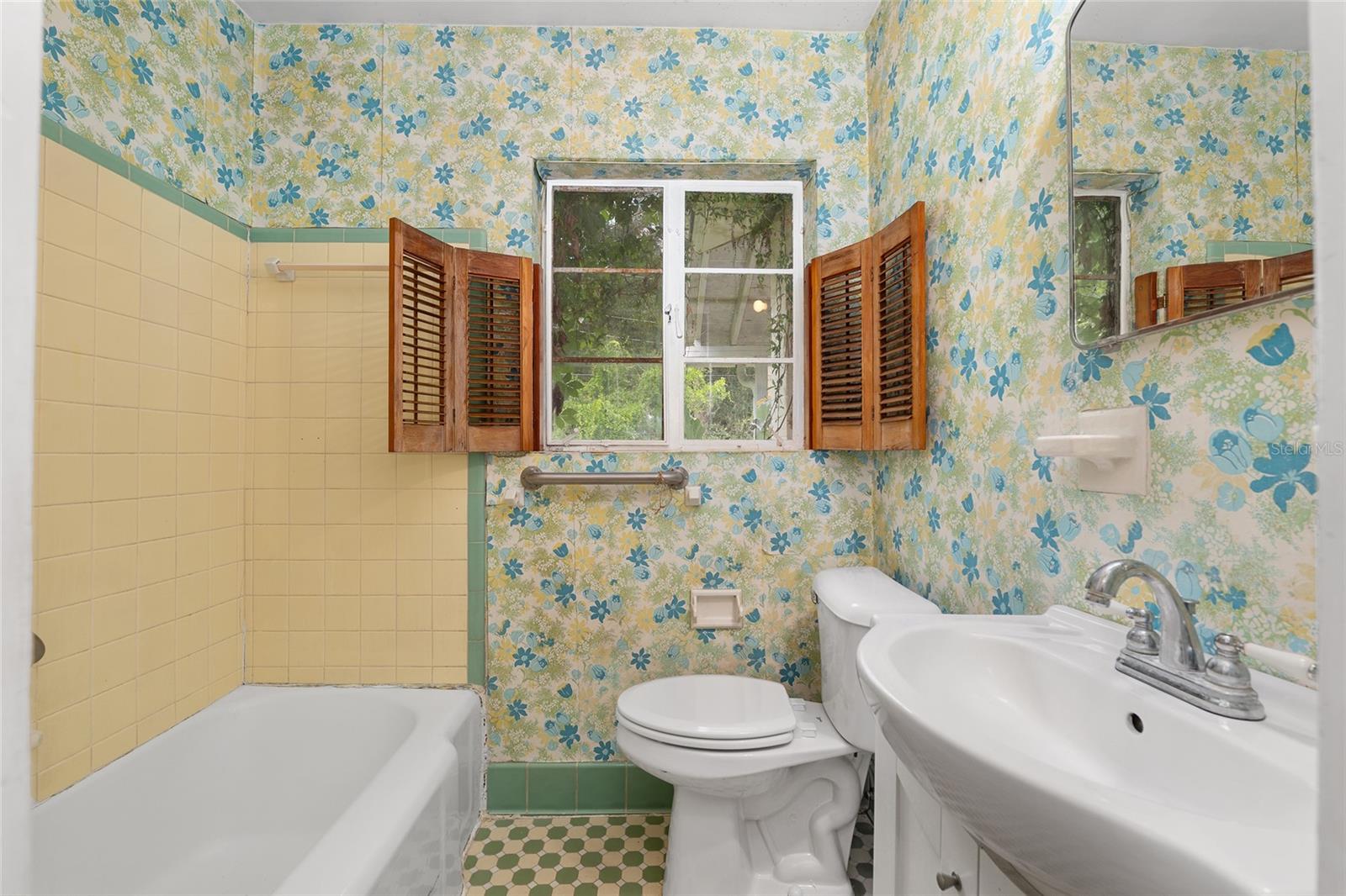 Image 18 of 32 For 608 31st Terrace