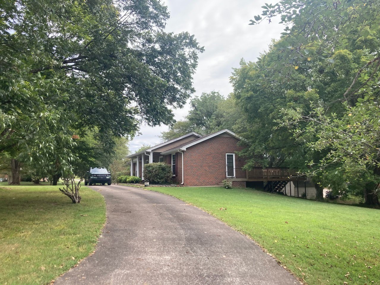 Image 3 of 32 For 608 31st Terrace