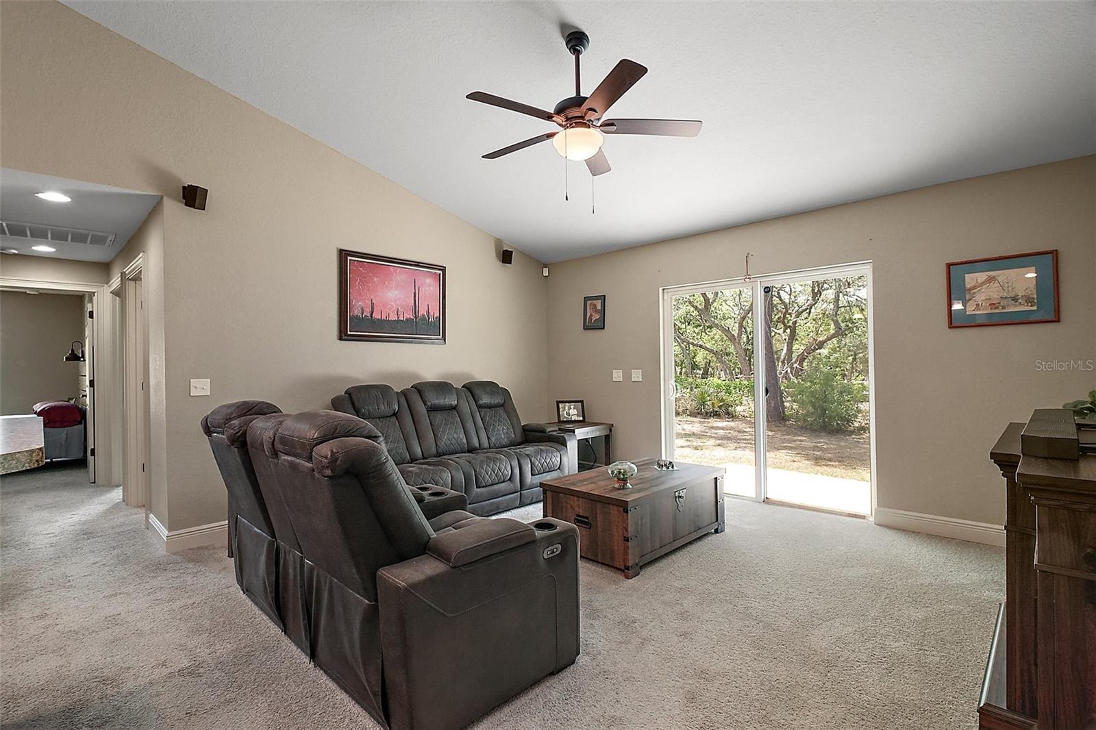 Image 16 of 31 For 171 Oak Circle