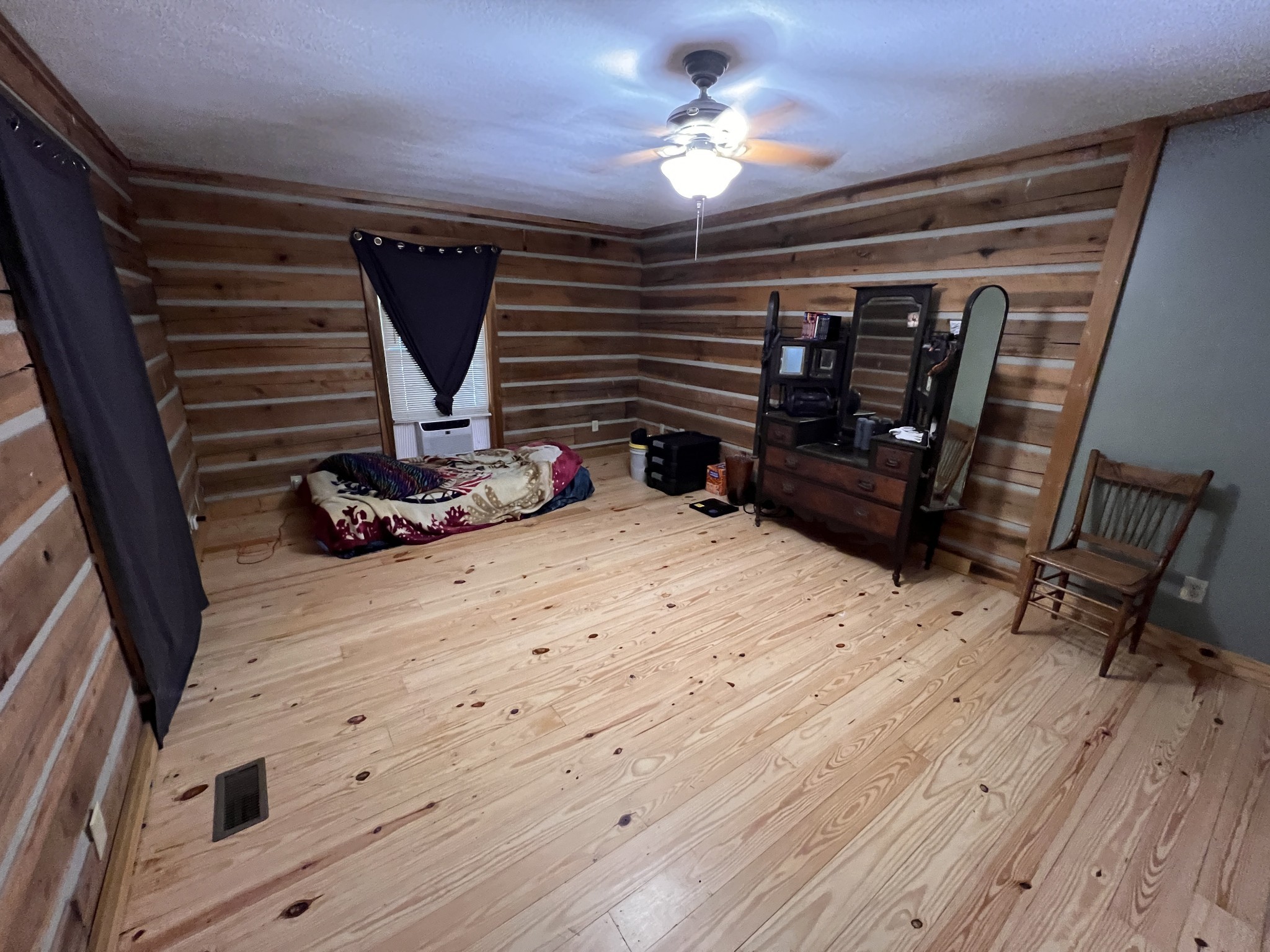 Image 16 of 20 For 5229 Oxford Court