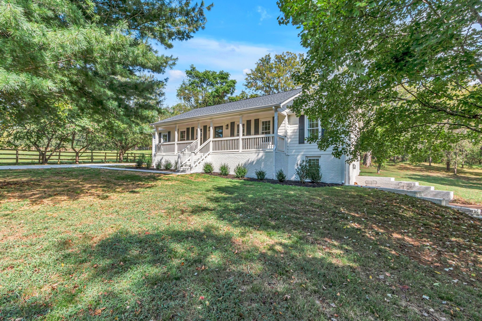 Image 6 of 13 For 6035 Sw 54th Street