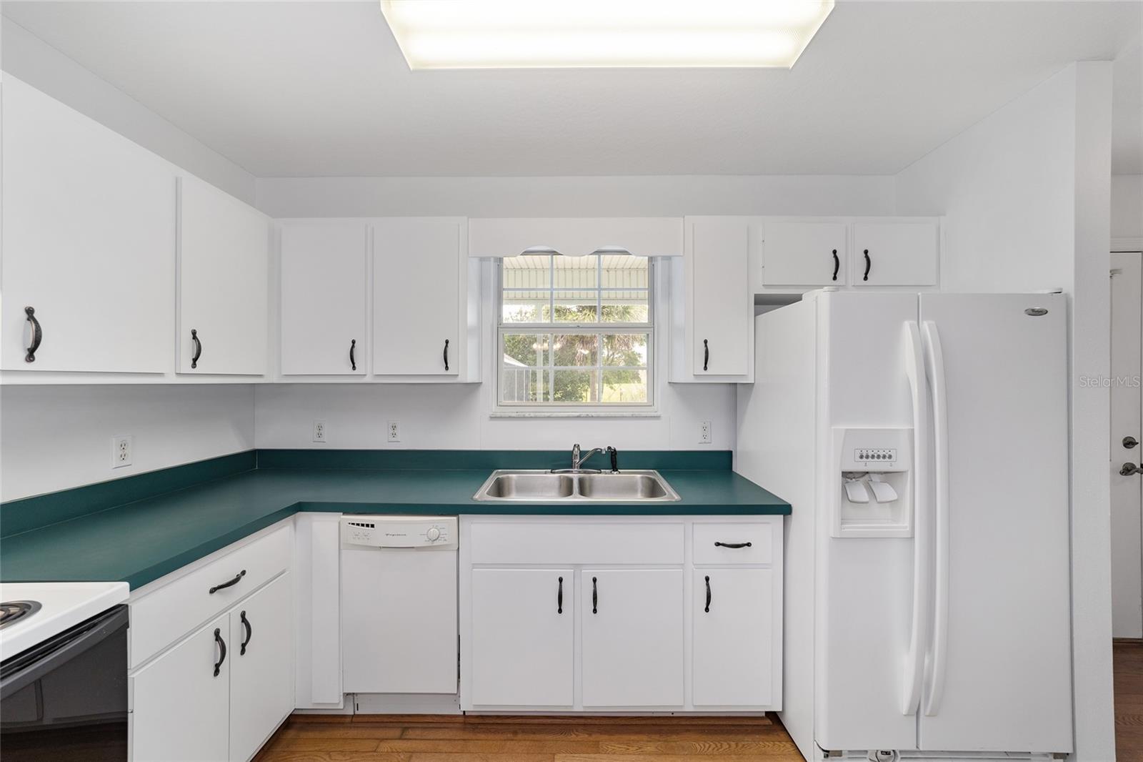 Image 24 of 27 For 20921 36th Street
