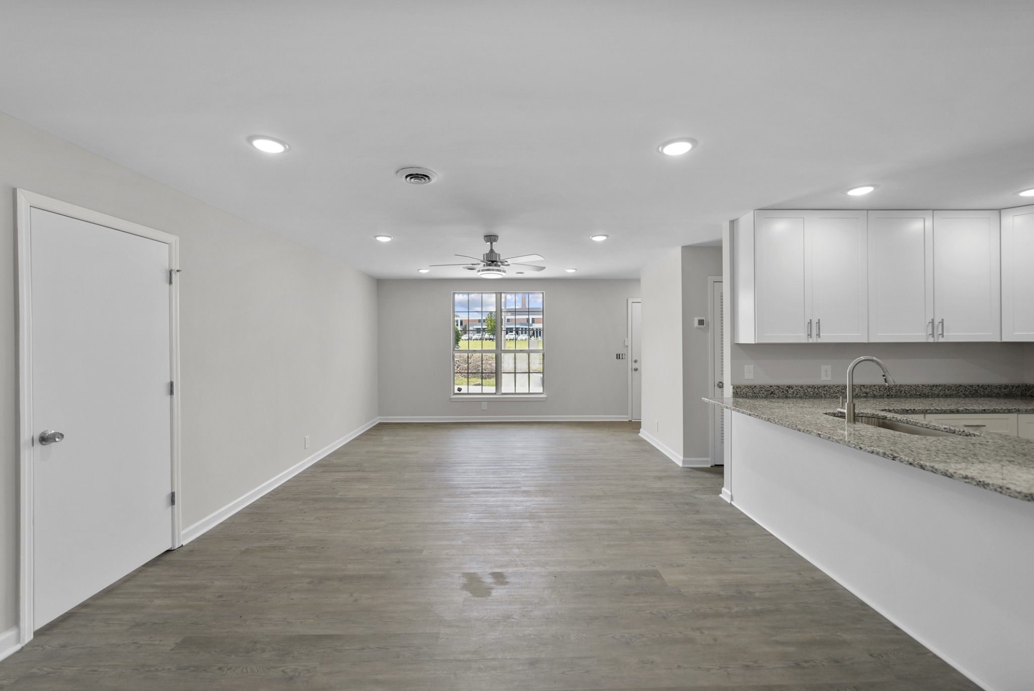 Image 5 of 35 For 7706 89th Court