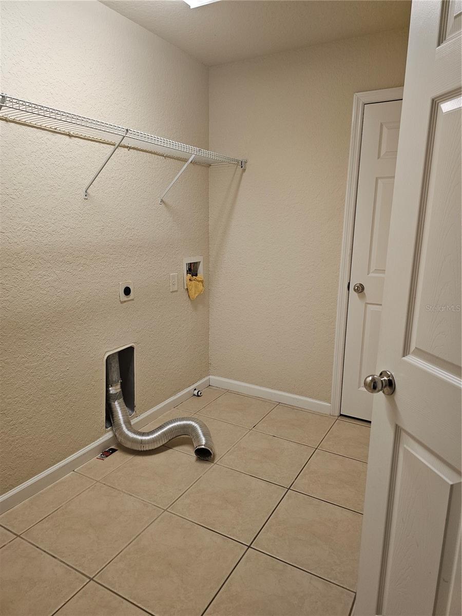 Image 11 of 35 For 3918 57th Avenue