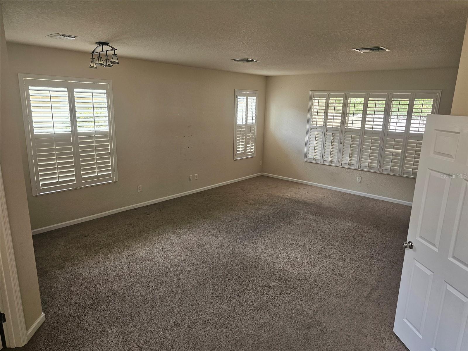 Image 21 of 35 For 3918 57th Avenue