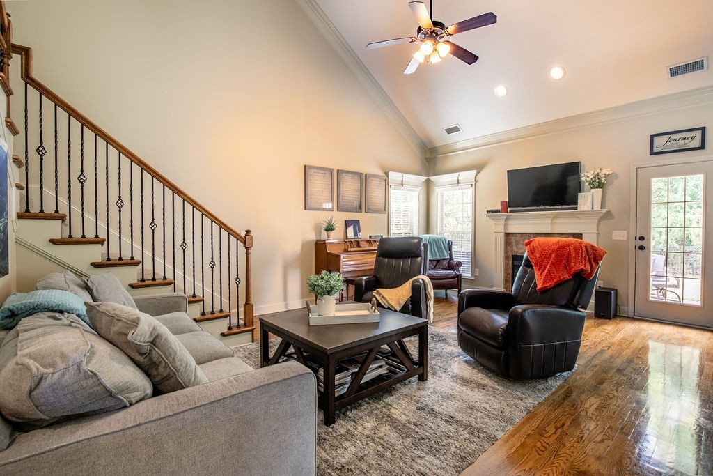 Image 21 of 53 For 1392 103rd Avenue