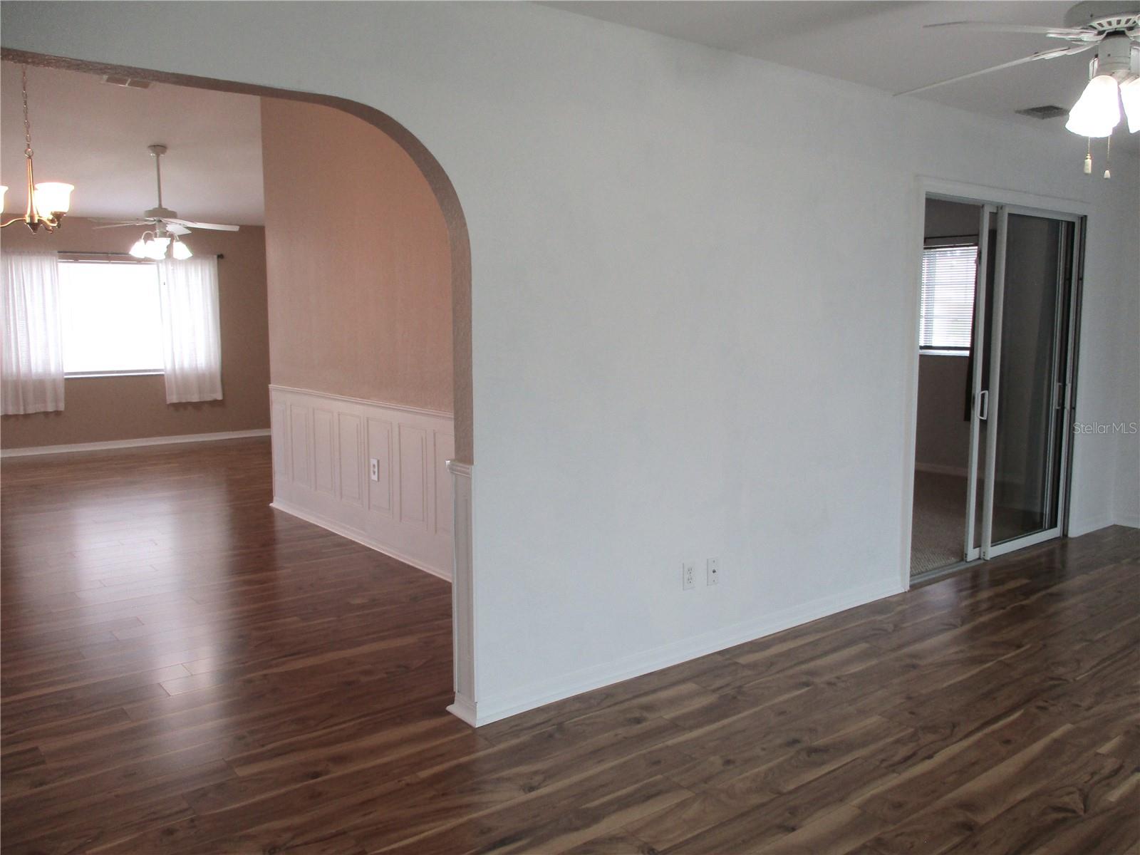 Image 21 of 90 For 13816 112th Terrace