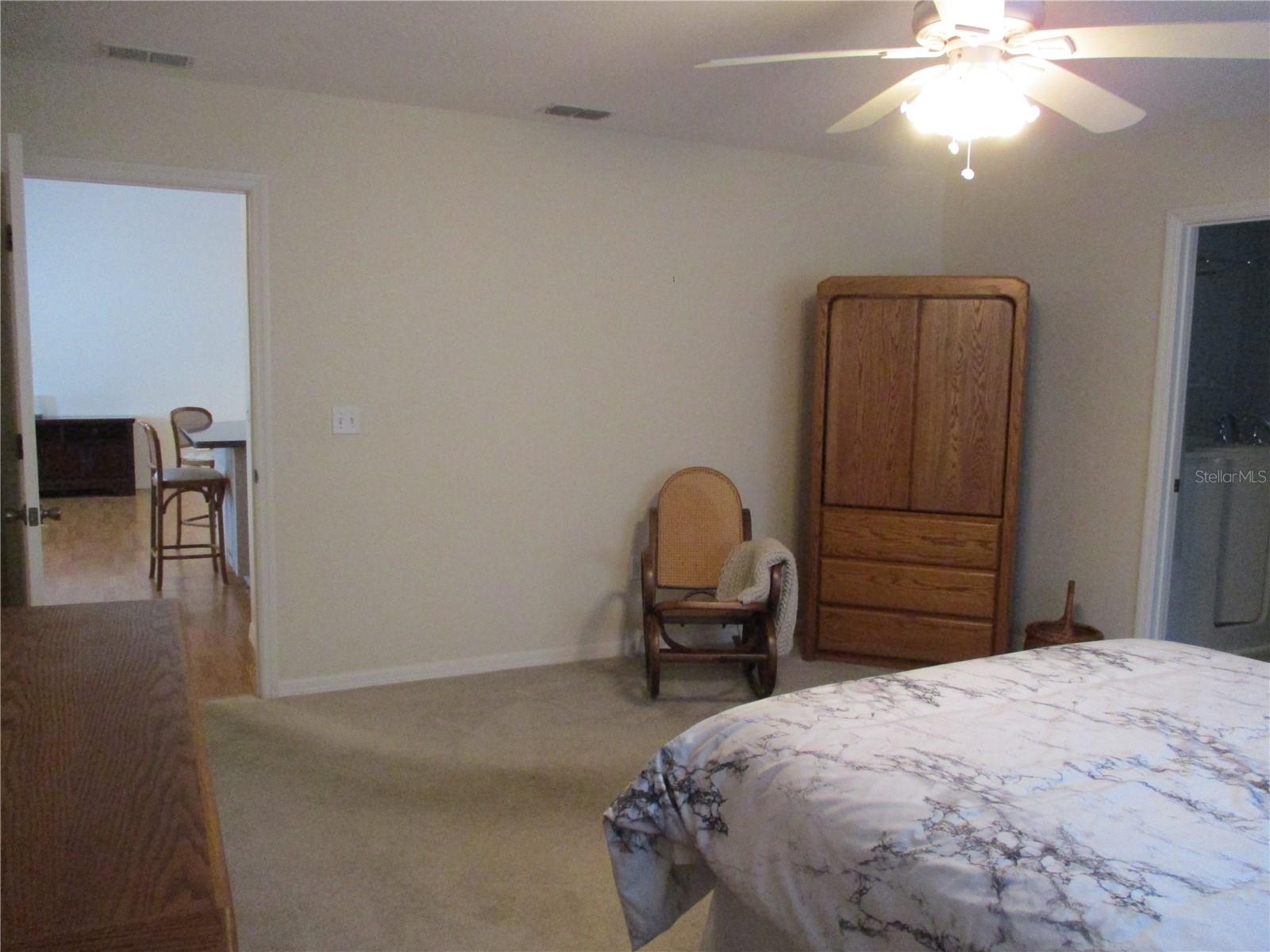 Image 18 of 77 For 14272 112th Circle