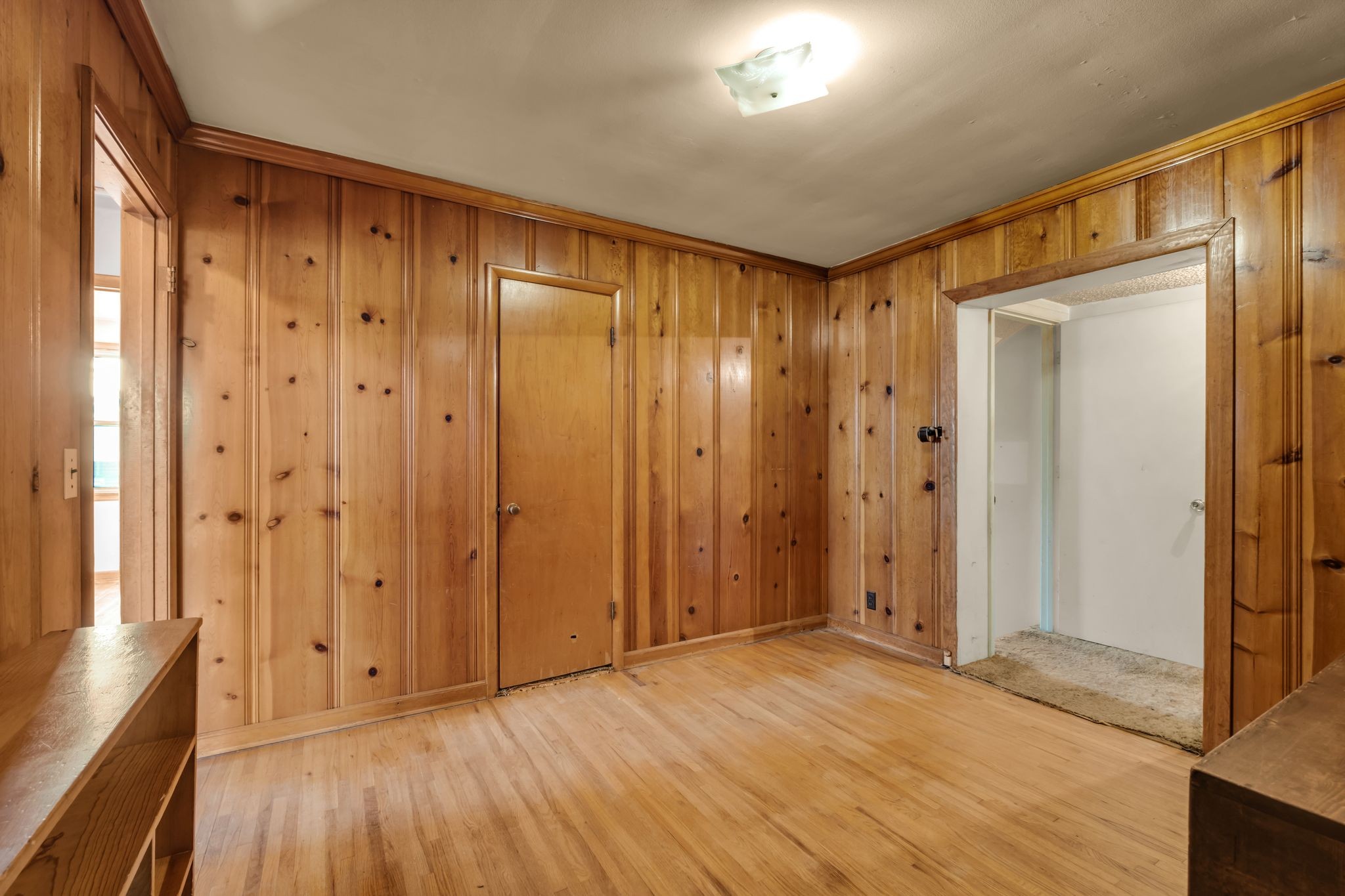 Image 11 of 59 For 6836 112th Street