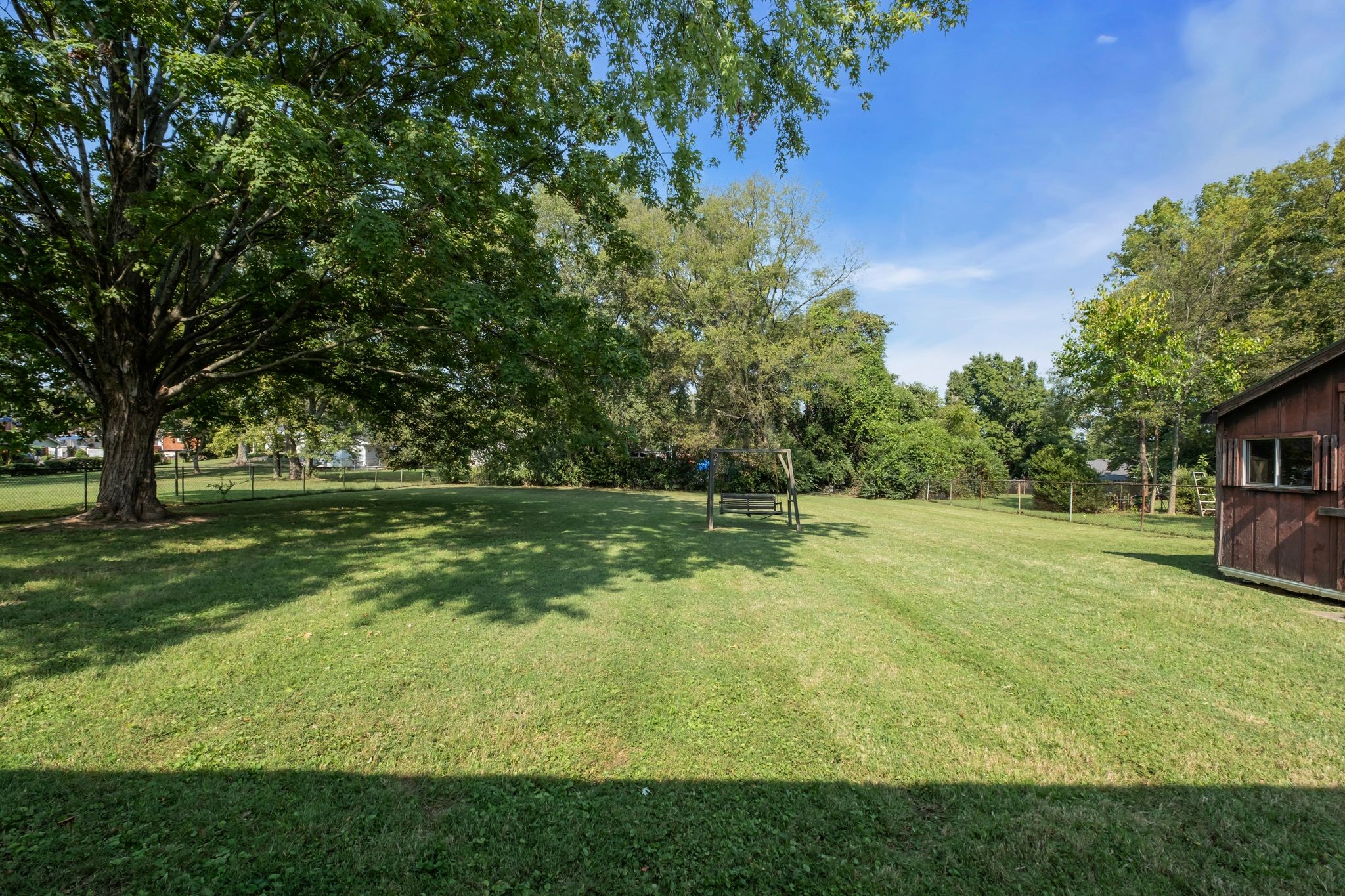 Image 23 of 59 For 6836 112th Street