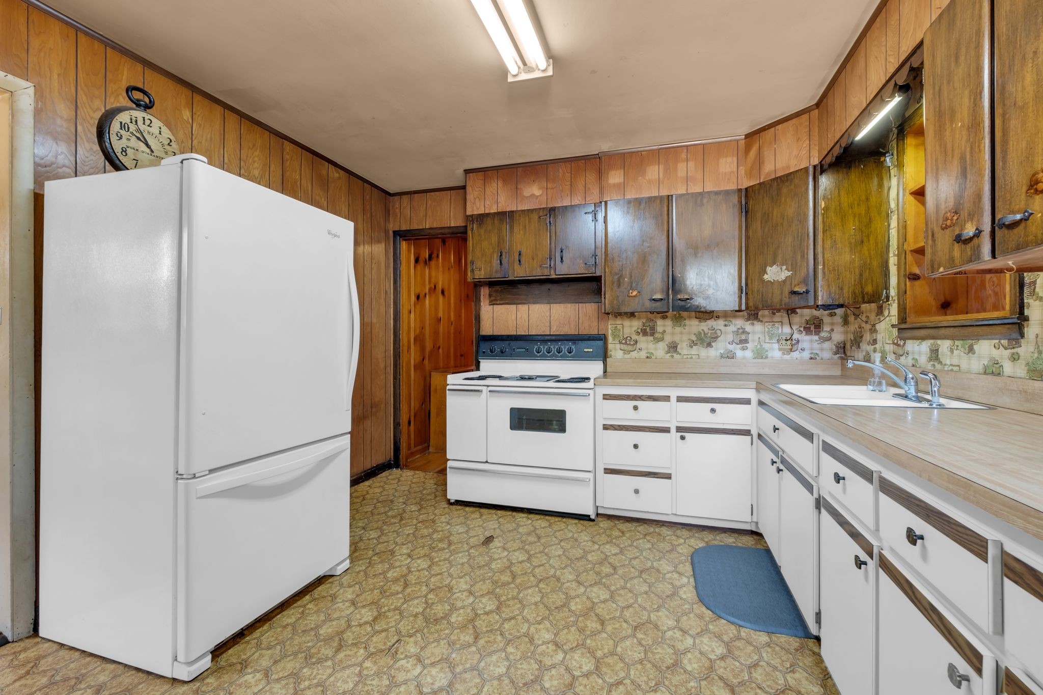 Image 9 of 59 For 6836 112th Street