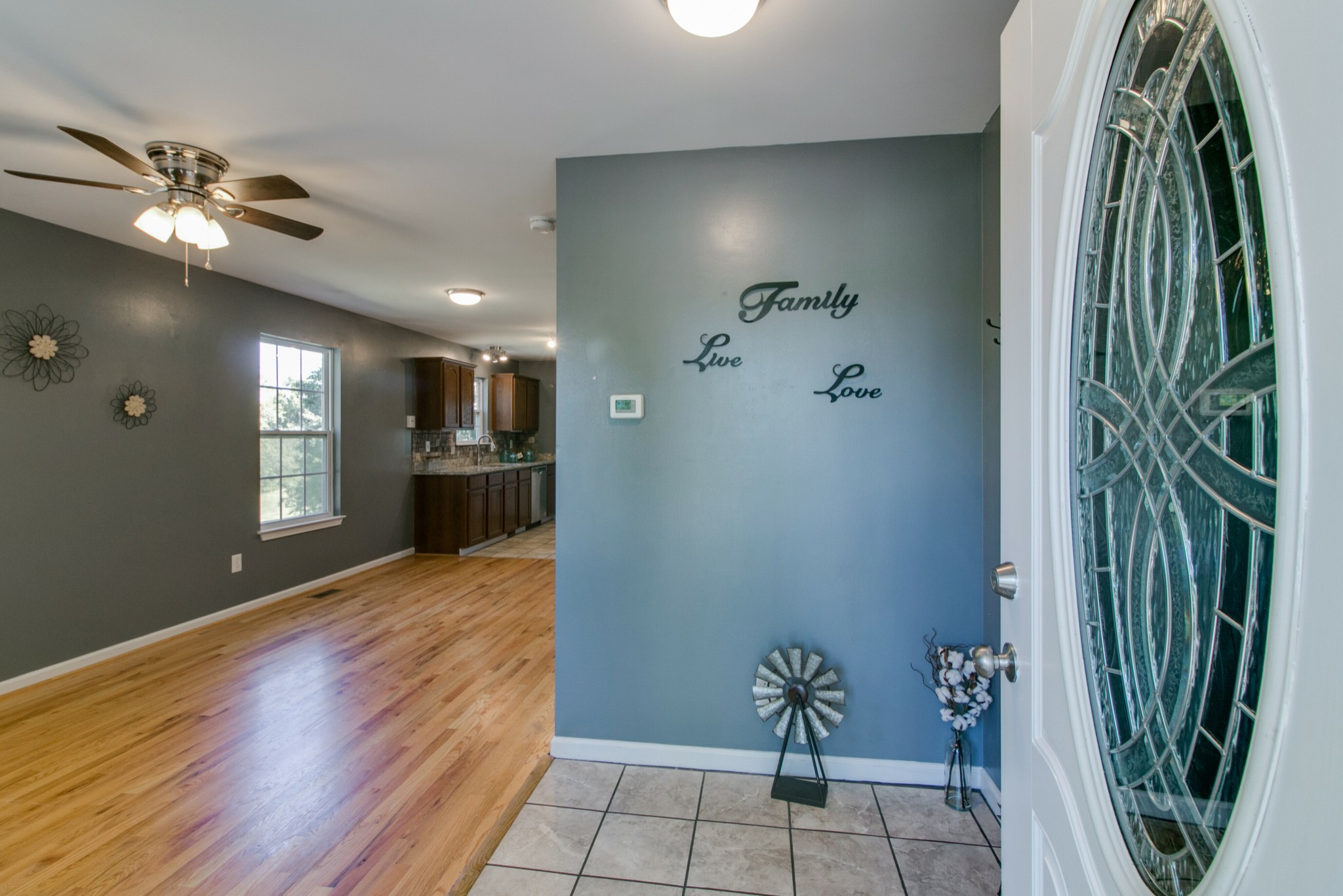 Listing photo id 1 for 3503 Westcove Court
