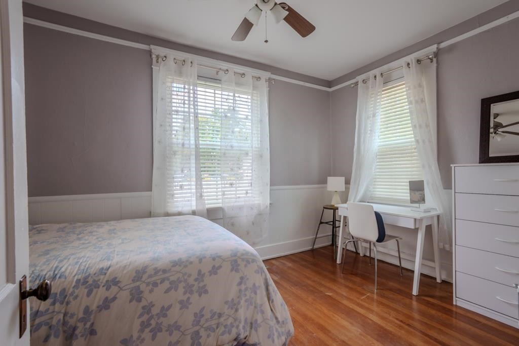 Image 6 of 63 For 4411 53rd Court