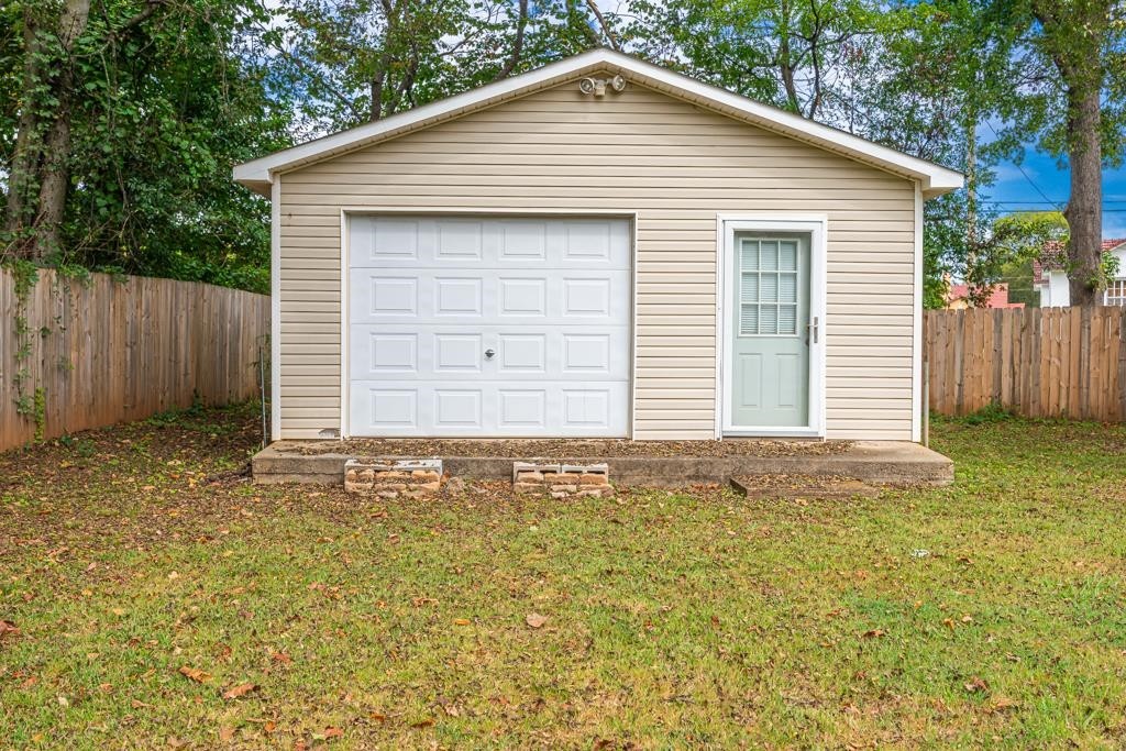 Image 9 of 63 For 4411 53rd Court