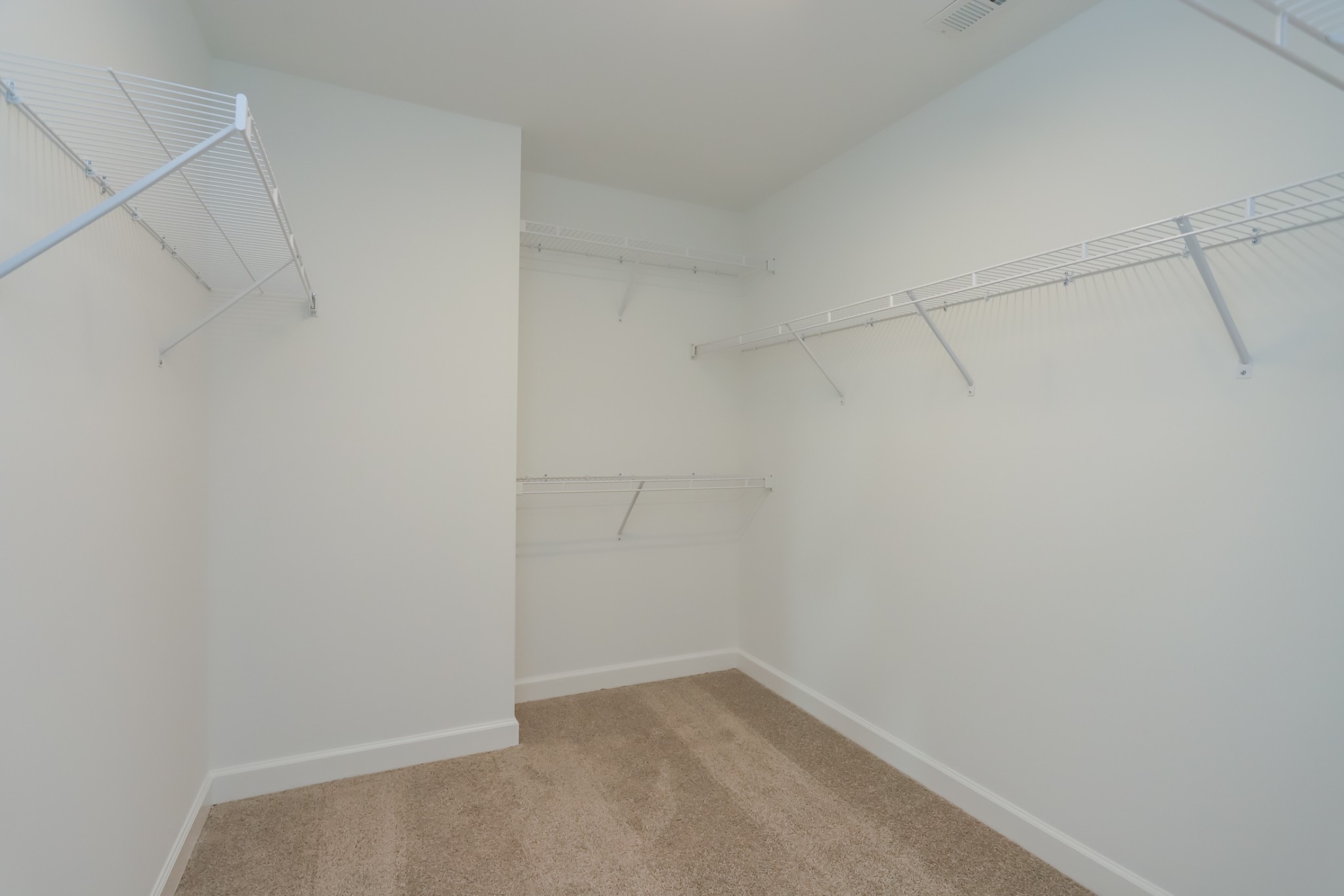 Image 25 of 51 For 9 Walnut Run