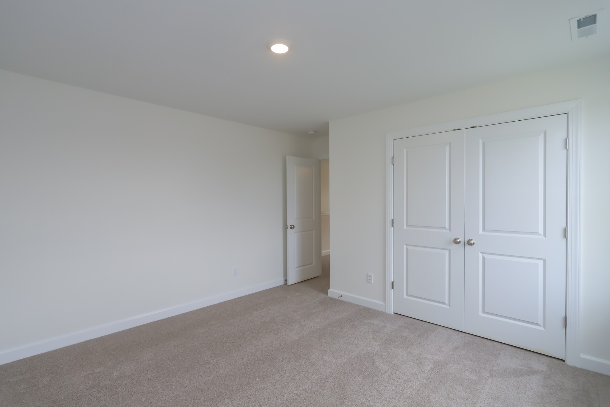 Image 32 of 51 For 9 Walnut Run