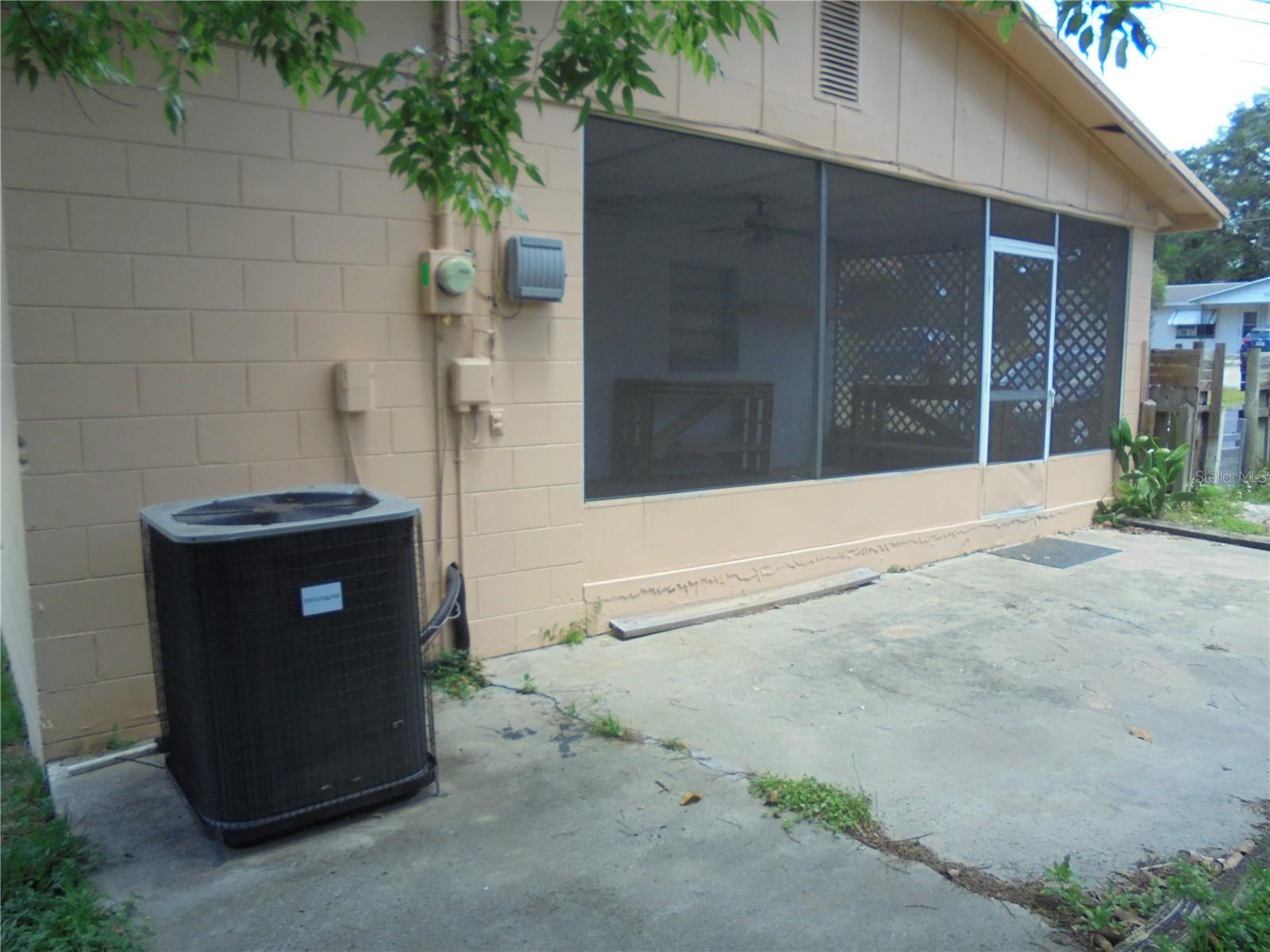 Image 18 of 22 For 2912 24th Court