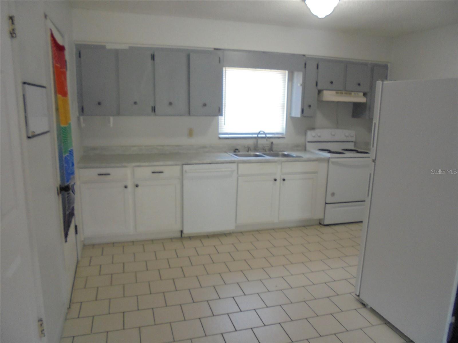 Image 4 of 22 For 2912 24th Court