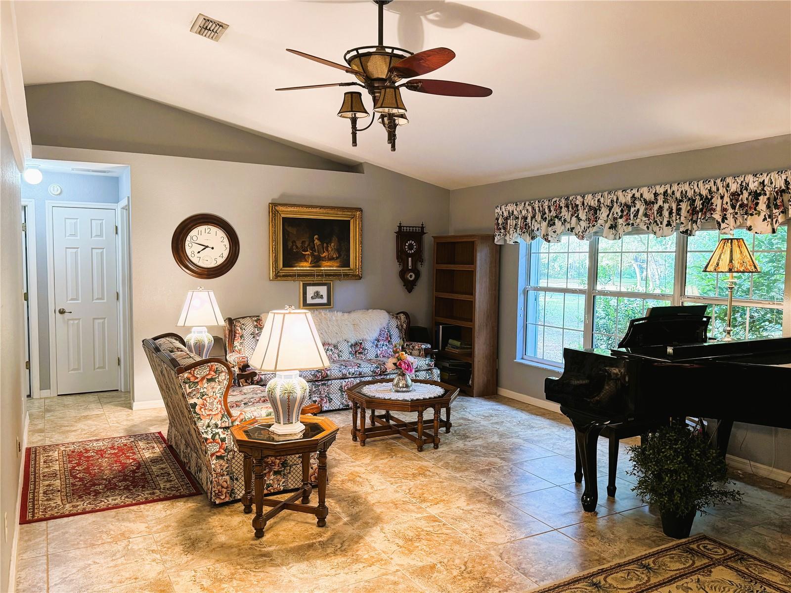 Image 30 of 80 For 3579 Shorewood Drive