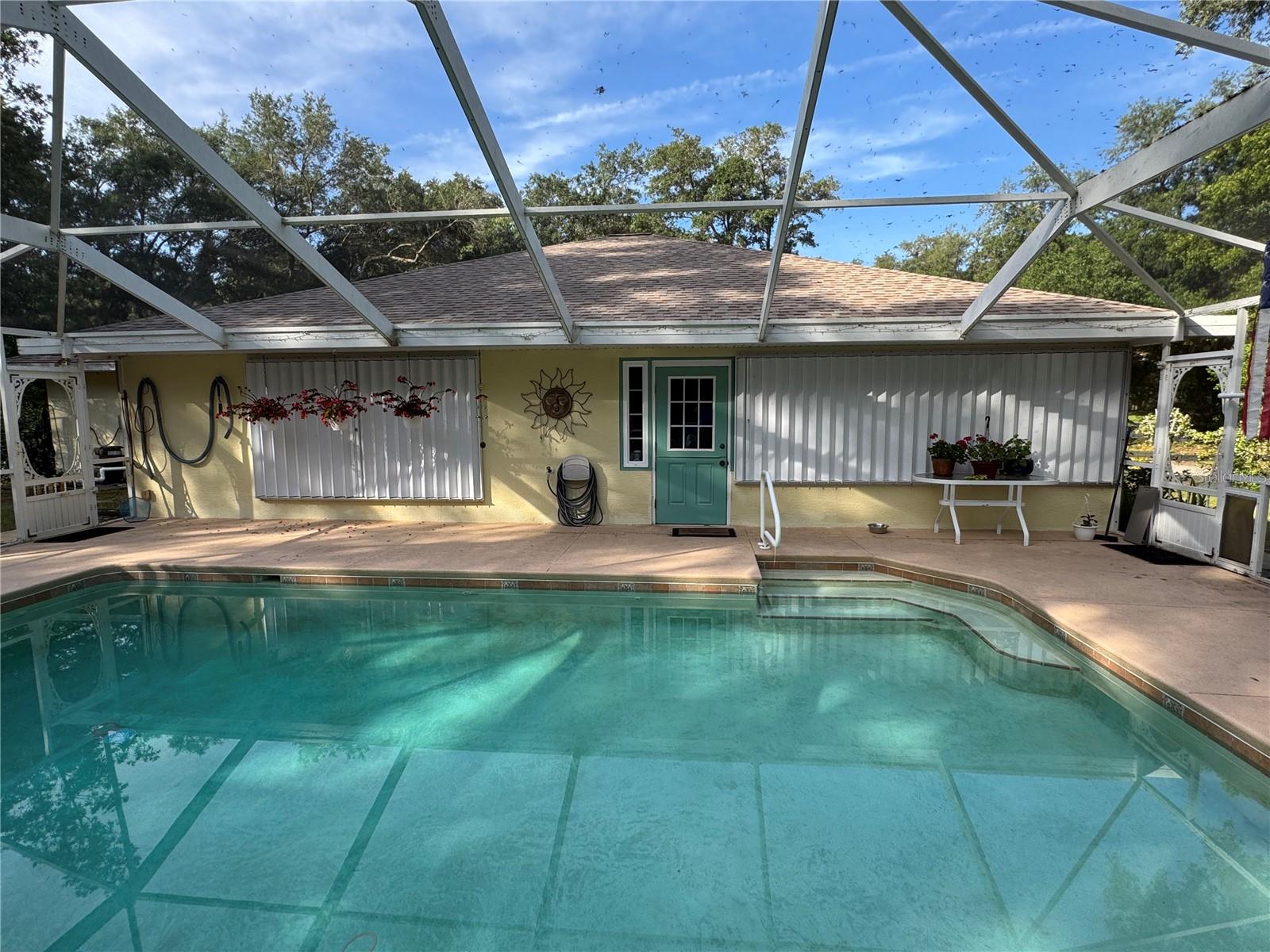 Image 76 of 80 For 3579 Shorewood Drive