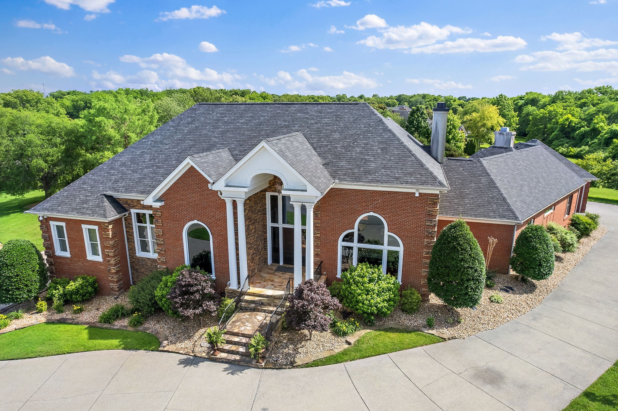 Details for 609 Ward Cir, Old Hickory, TN 37138