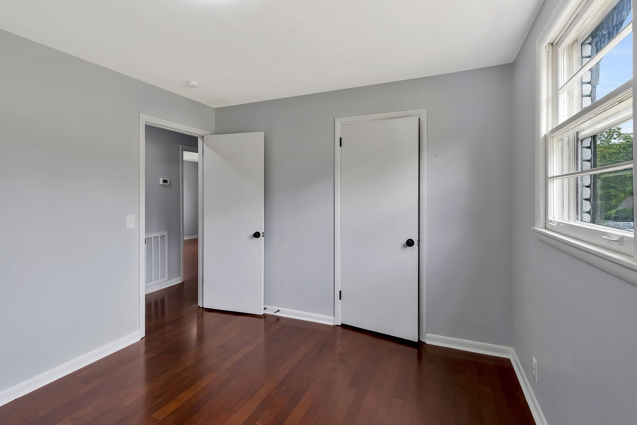 Image 12 of 19 For 10426 133rd Avenue