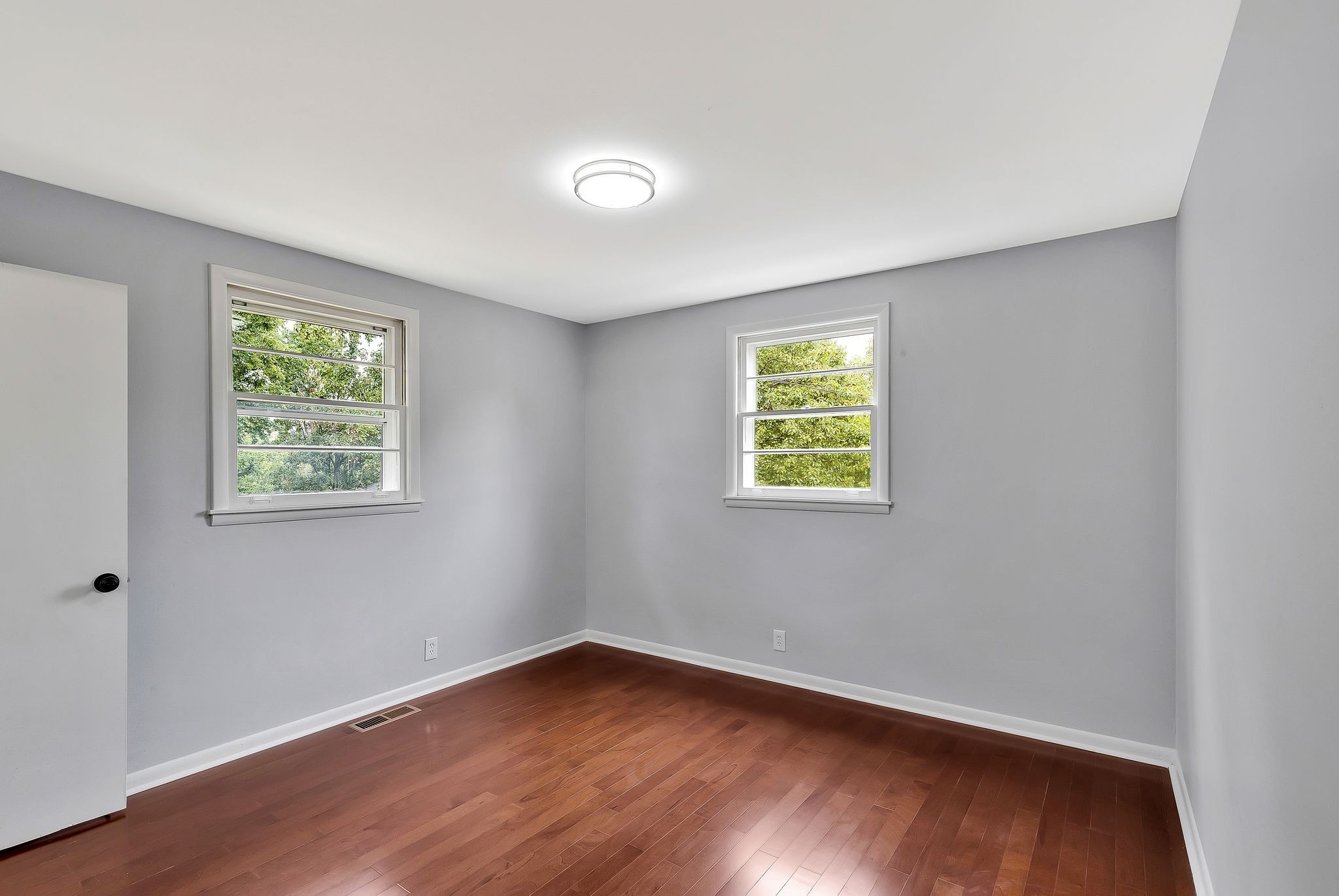 Image 15 of 19 For 10426 133rd Avenue