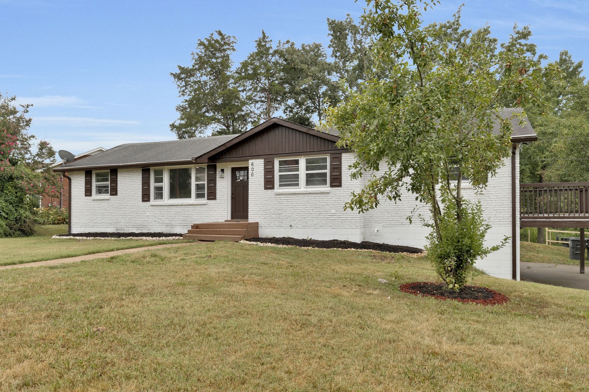 Image 4 of 19 For 10426 133rd Avenue