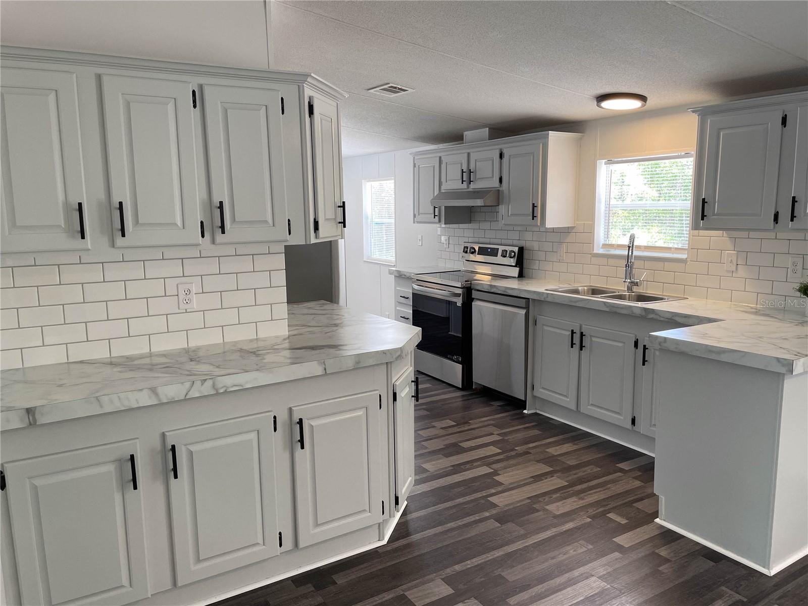 Image 6 of 18 For 23205 110th Avenue