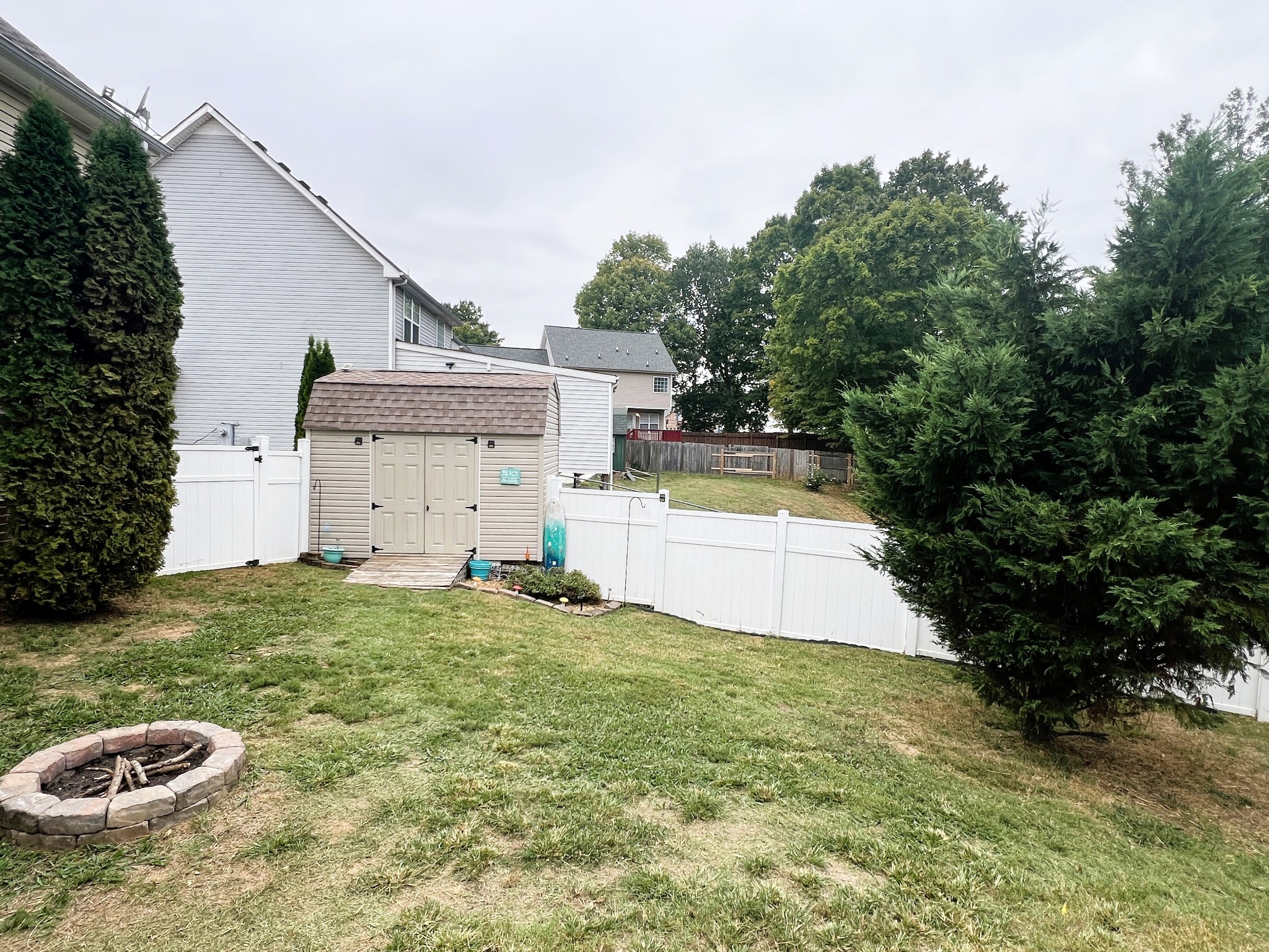 Image 39 of 99 For 1739 Broad Winged Hawk Drive
