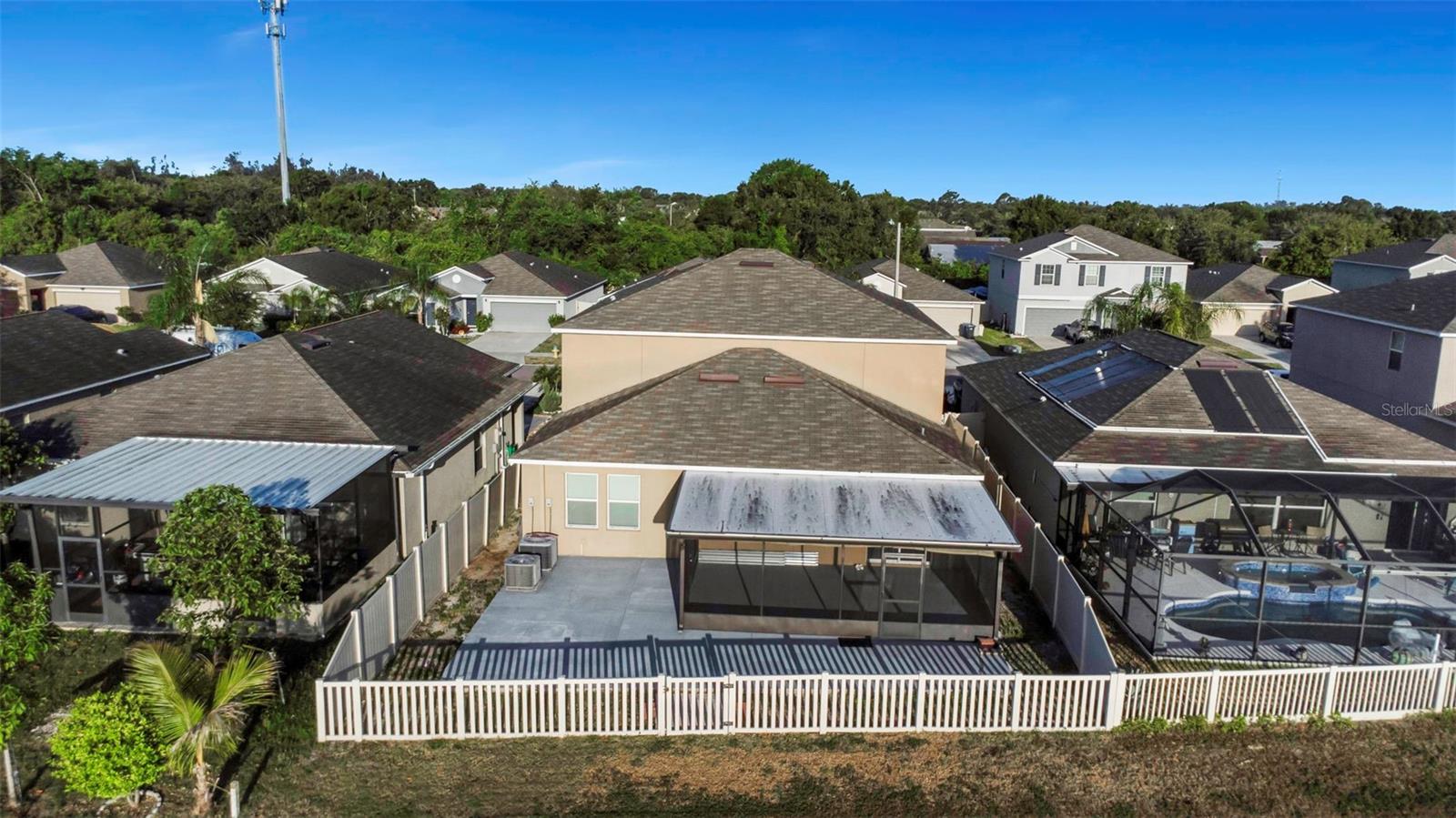 Image 90 of 99 For 1739 Broad Winged Hawk Drive