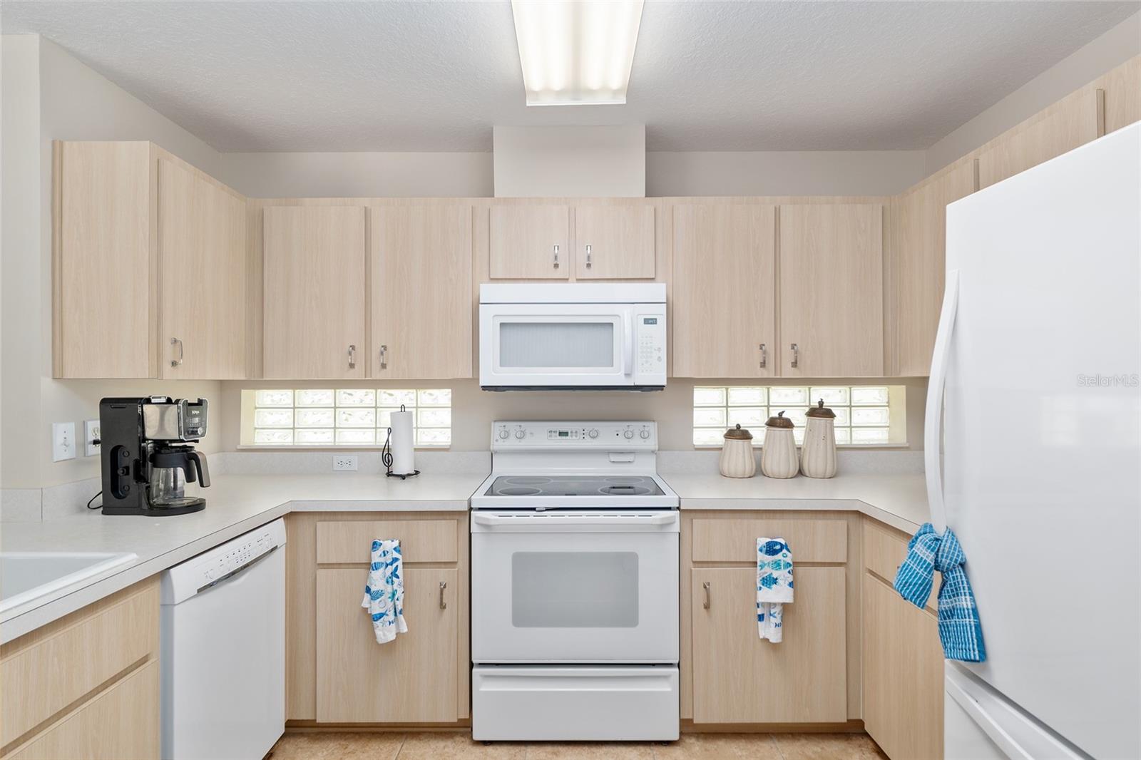 Image 34 of 71 For 6858 Sw 111th Loop