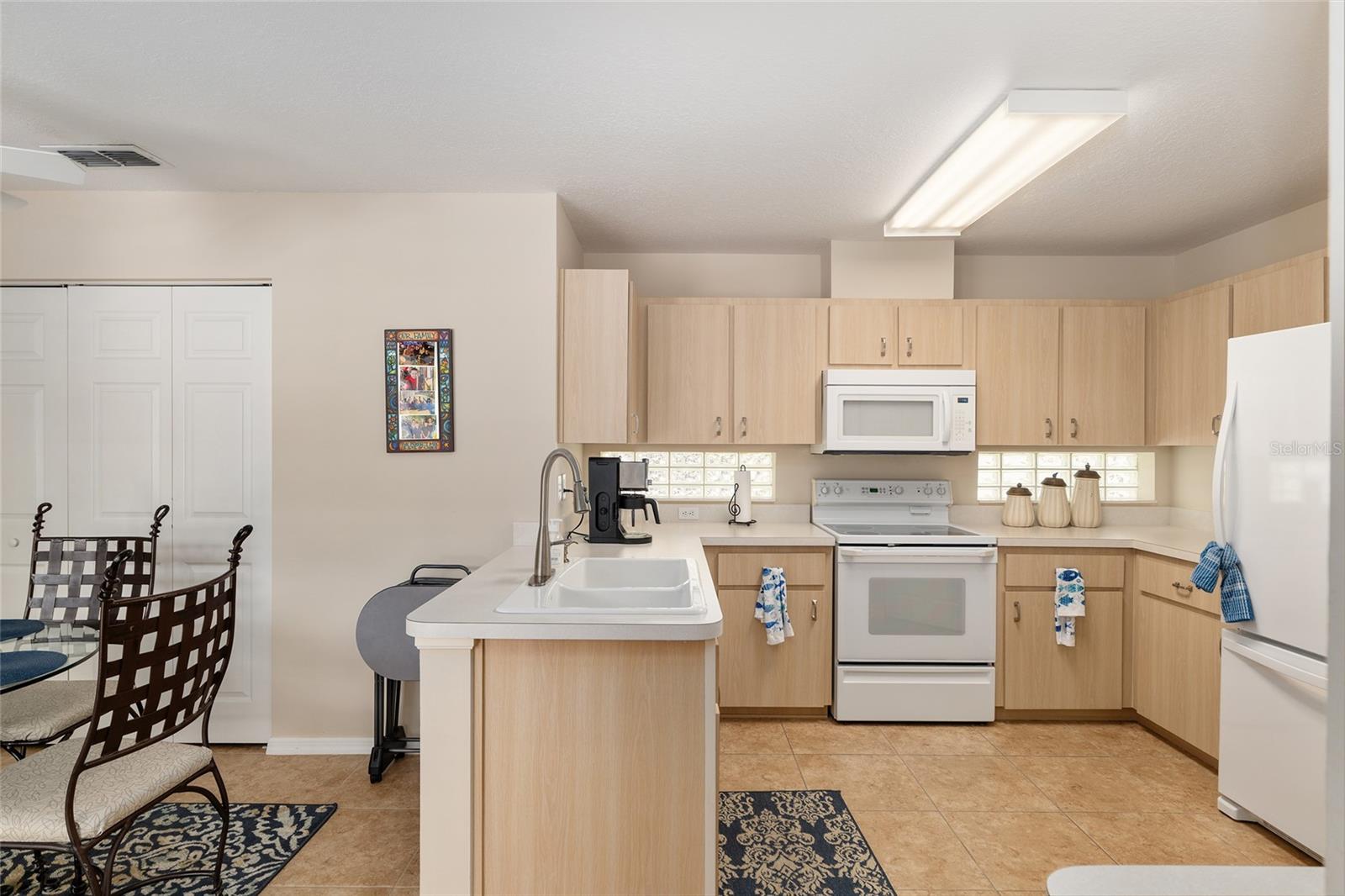 Image 36 of 71 For 6858 Sw 111th Loop