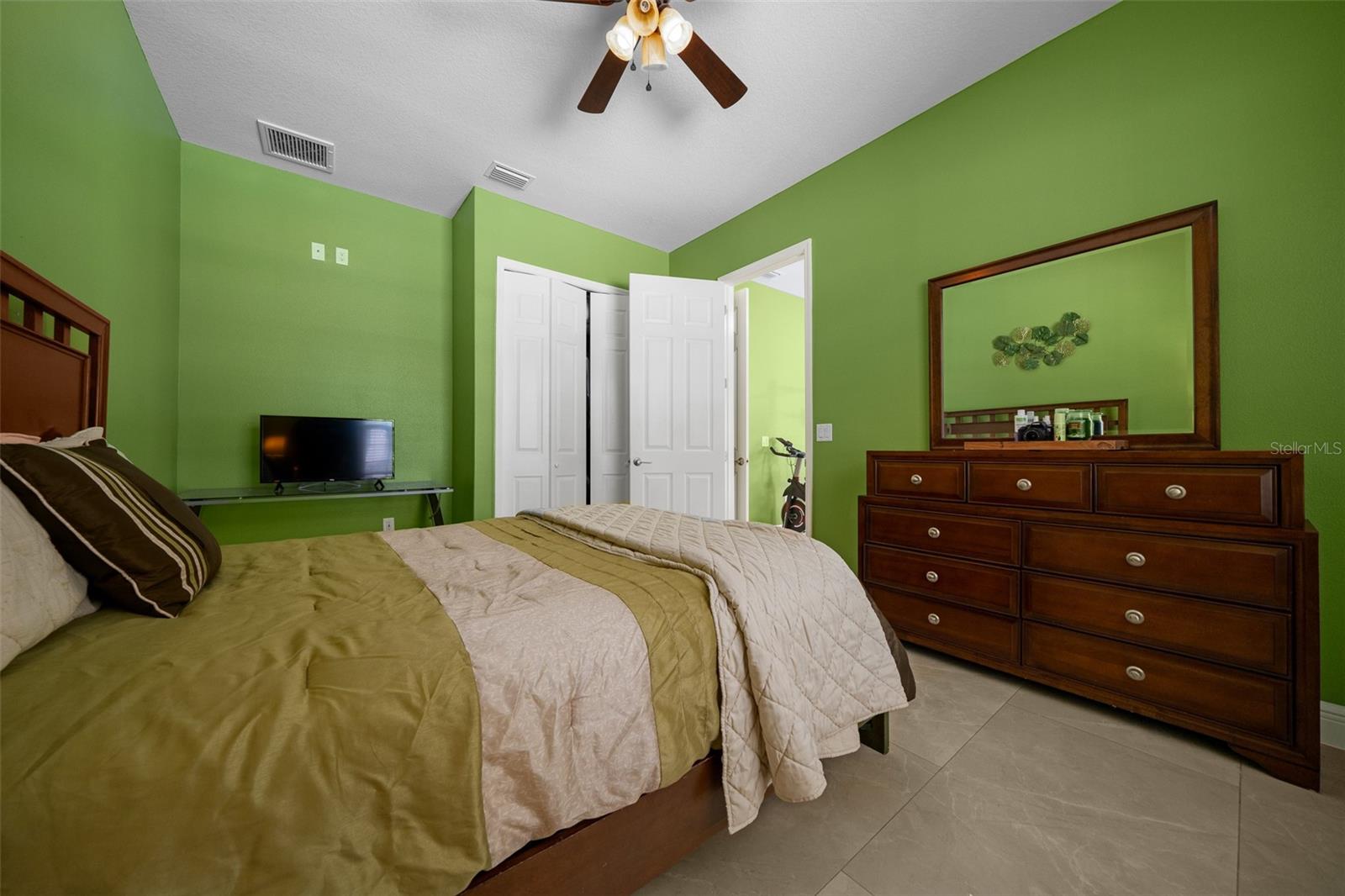 Image 43 of 88 For 3934 110th Street