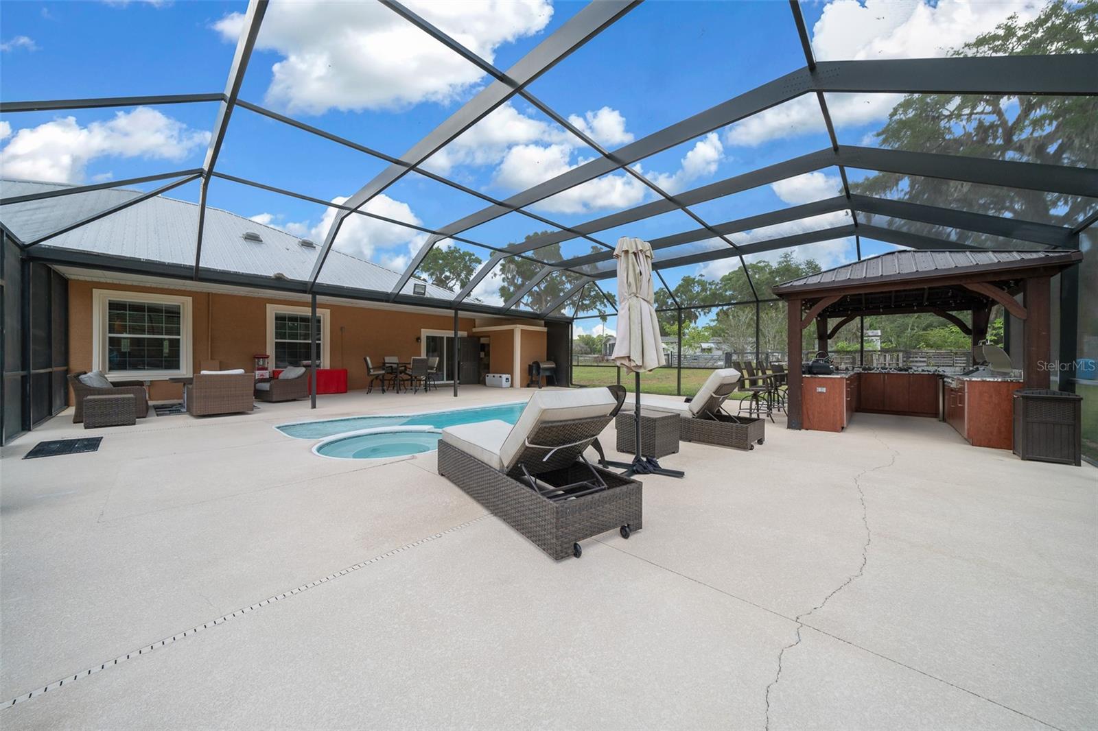 Image 79 of 88 For 3934 110th Street