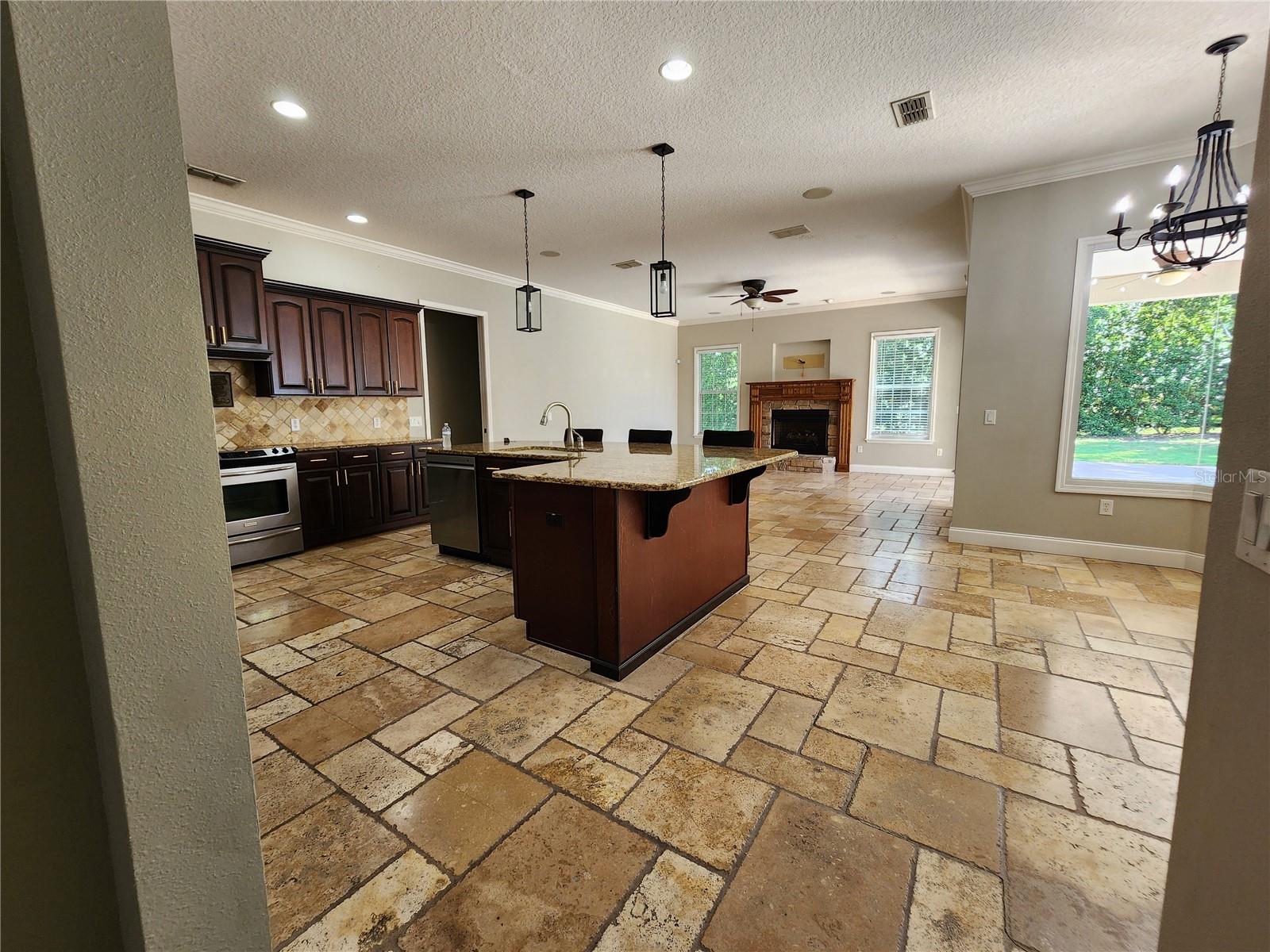 Image 21 of 43 For 3501 49th Avenue