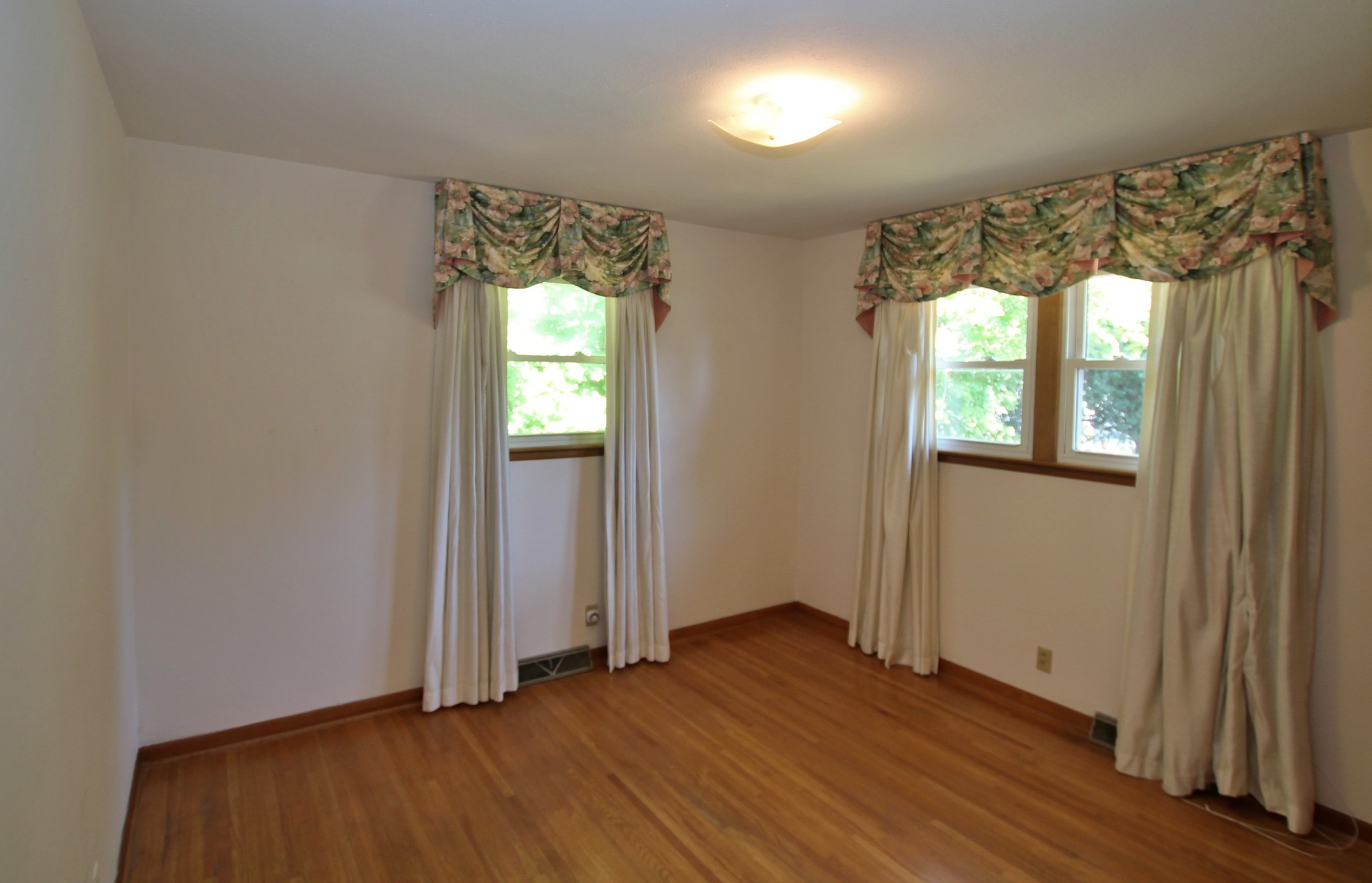 Image 10 of 63 For 13618 111th Circle