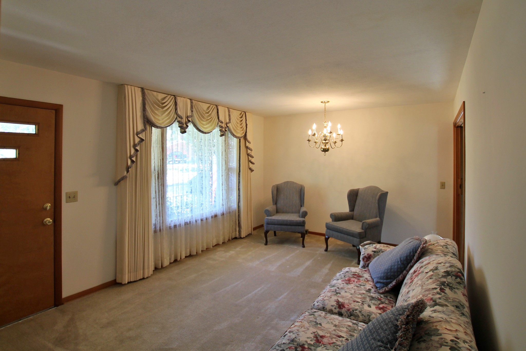 Image 4 of 63 For 13618 111th Circle