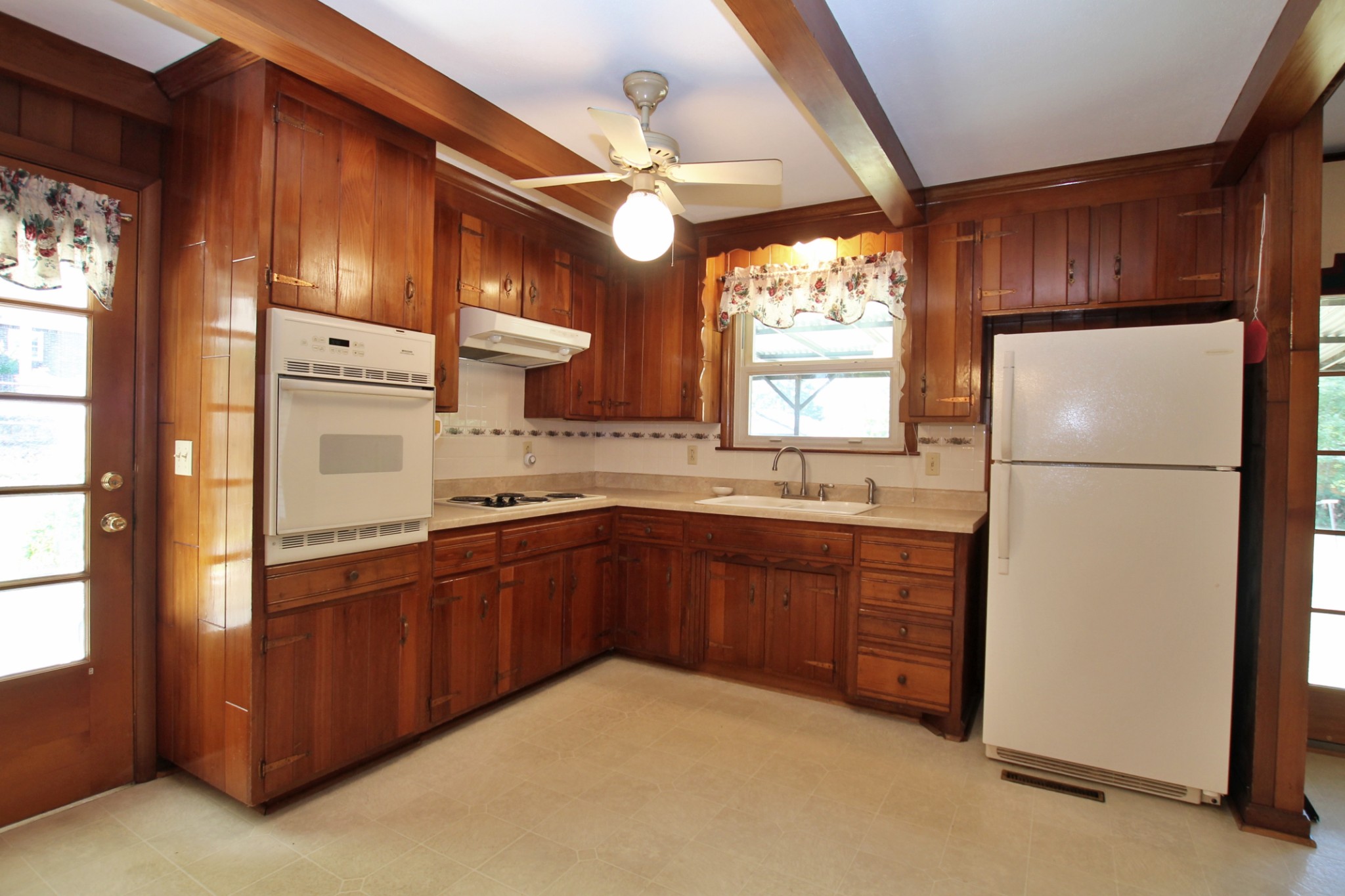 Image 8 of 63 For 13618 111th Circle
