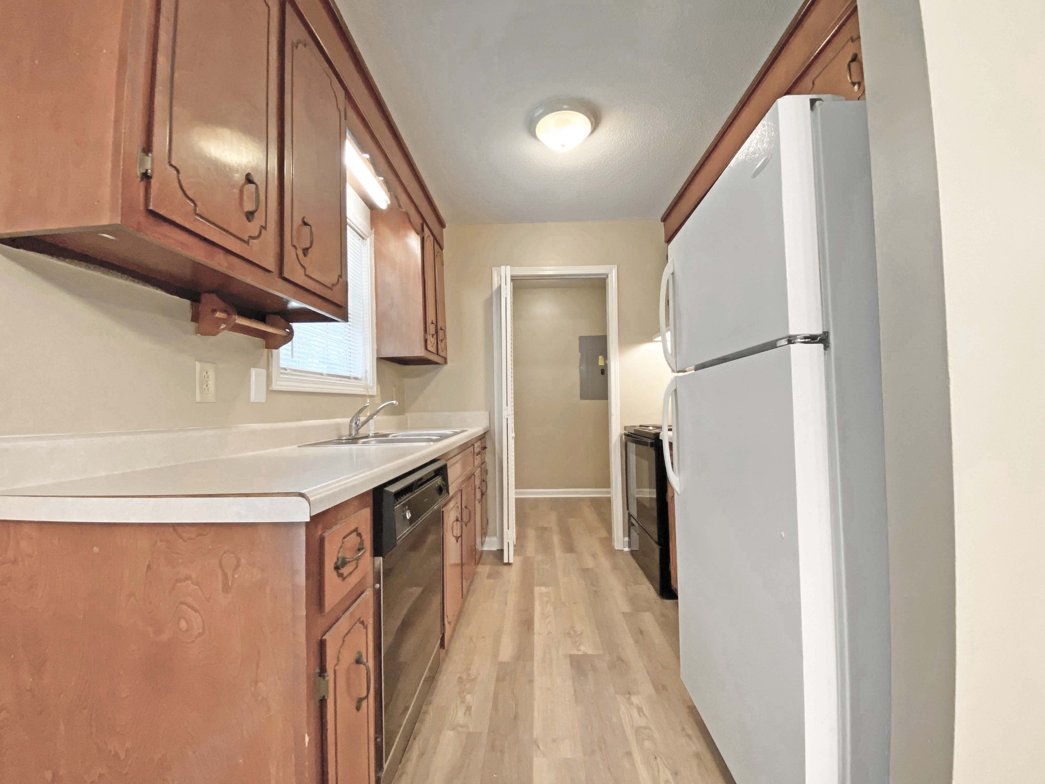 Image 10 of 43 For 13855 27th Avenue